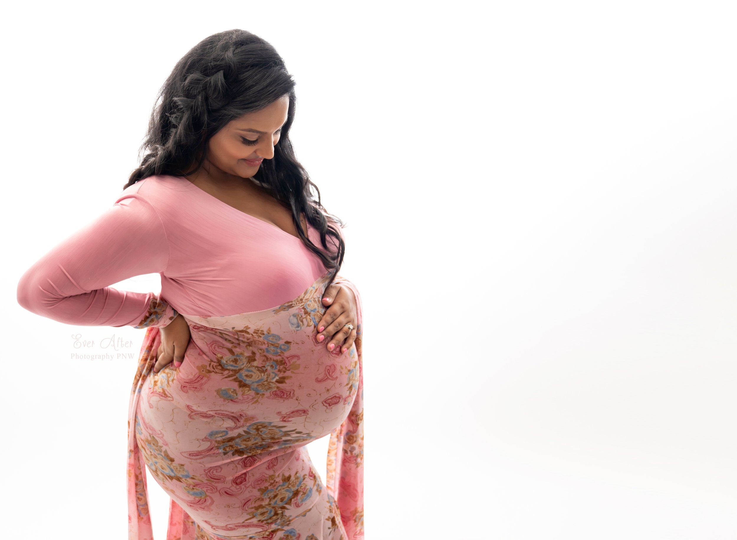 Maternity photographer fox island.jpg