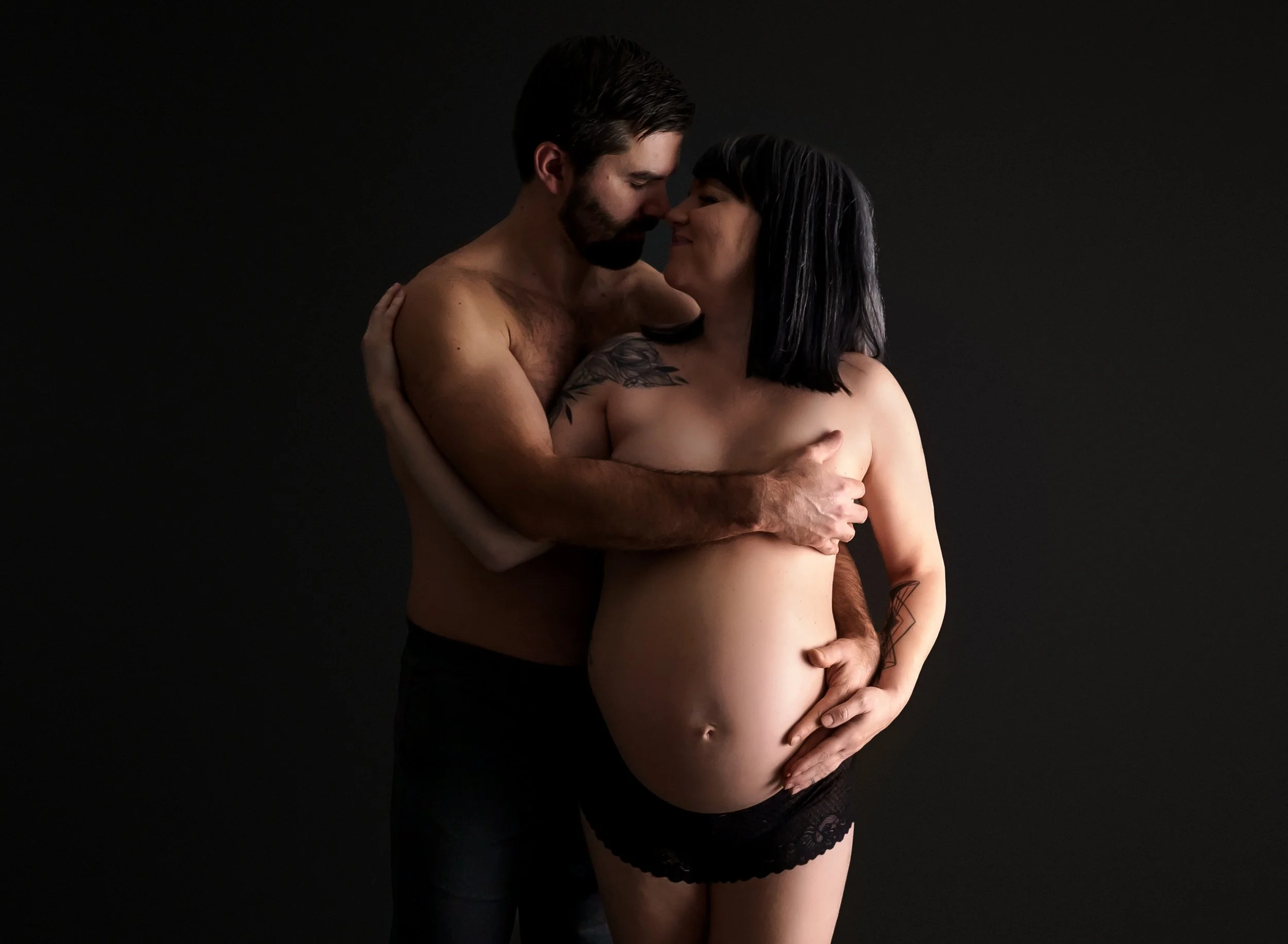 Maternity photographer Port Orchard.jpg