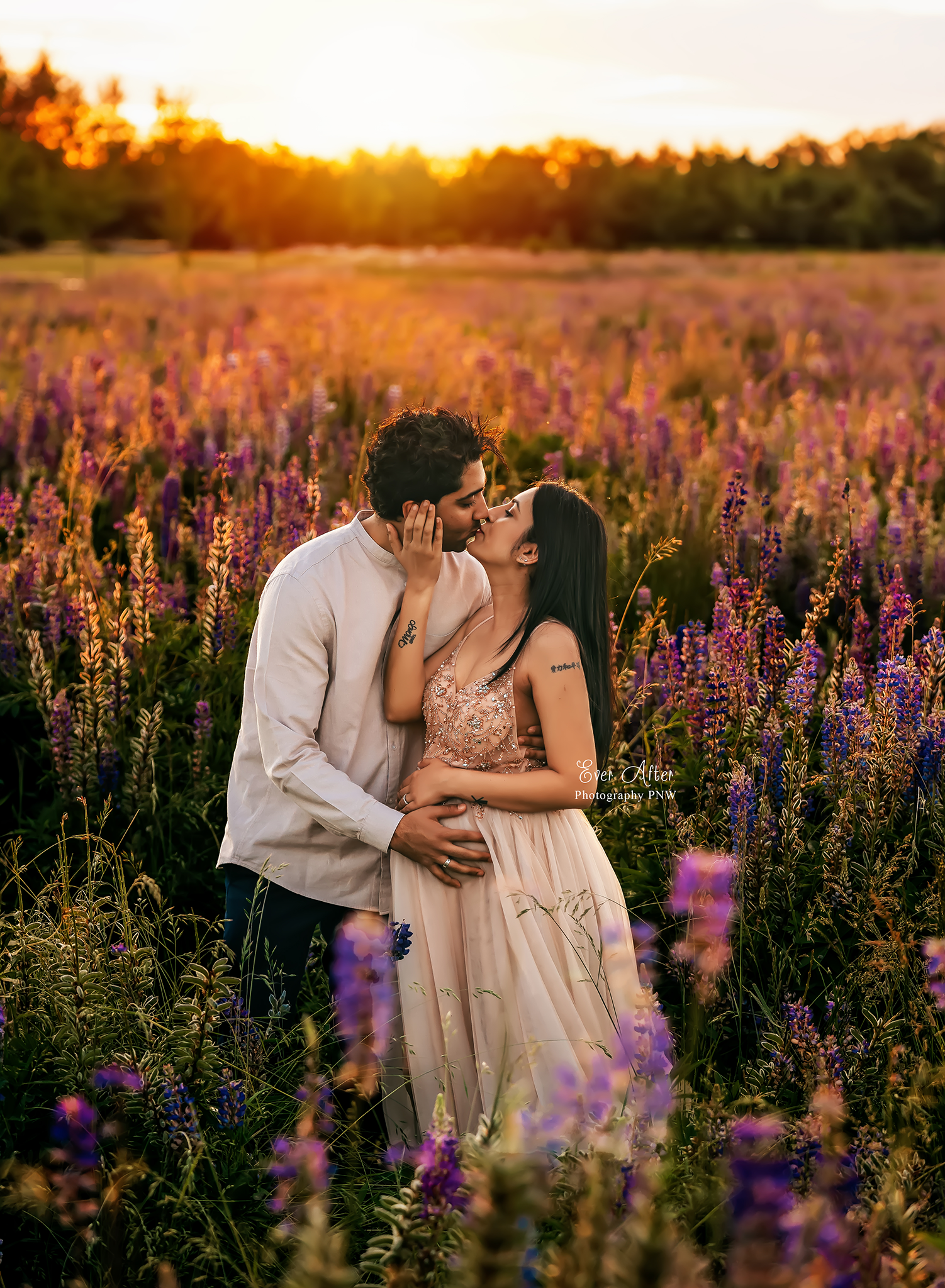 Maternity photographer Seattle.png