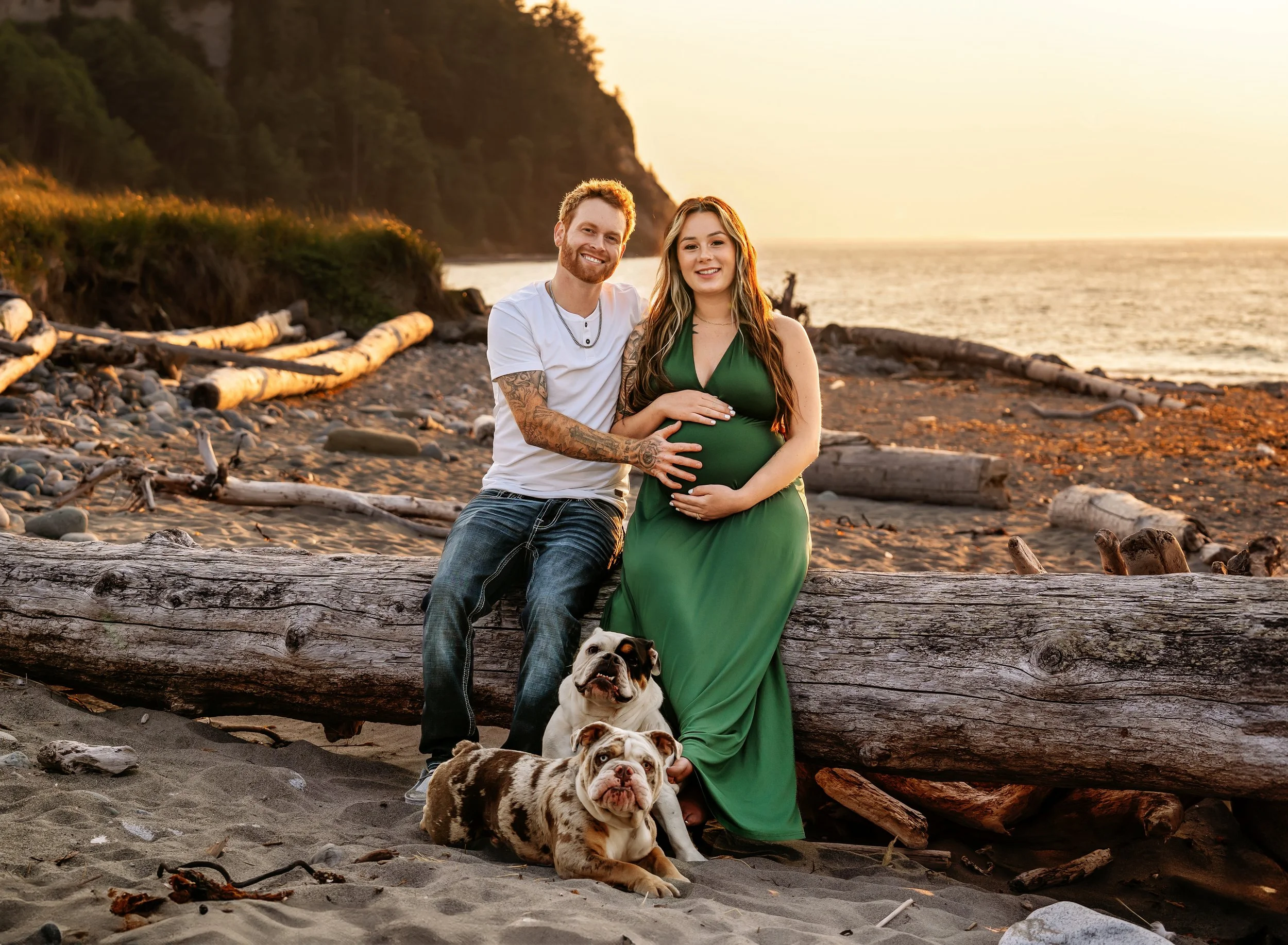 Maternity photographer Port Orchard.jpg