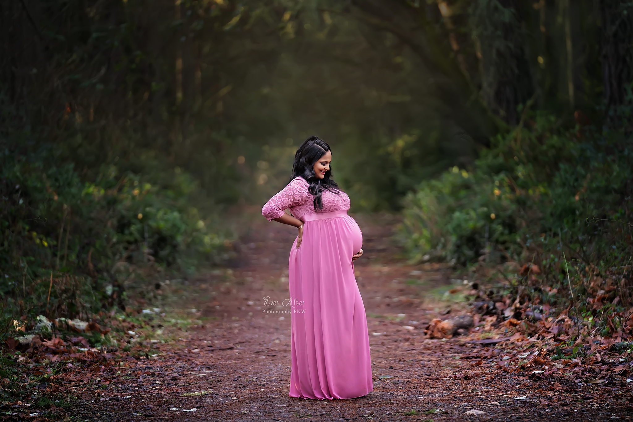 Maternity photographer Bremerton.png