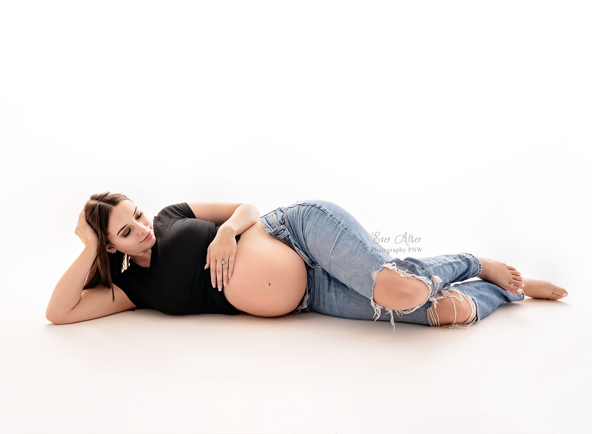 Maternity photographer gig harbor.png