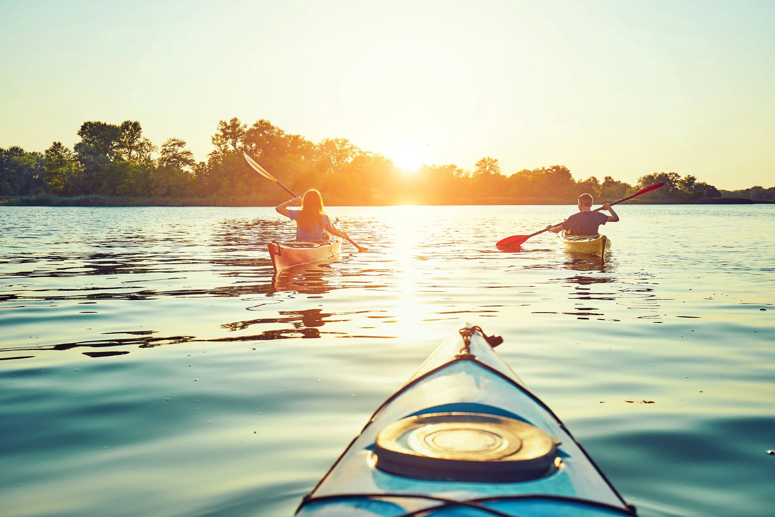 Kayakers iStock-1191438643.jpg