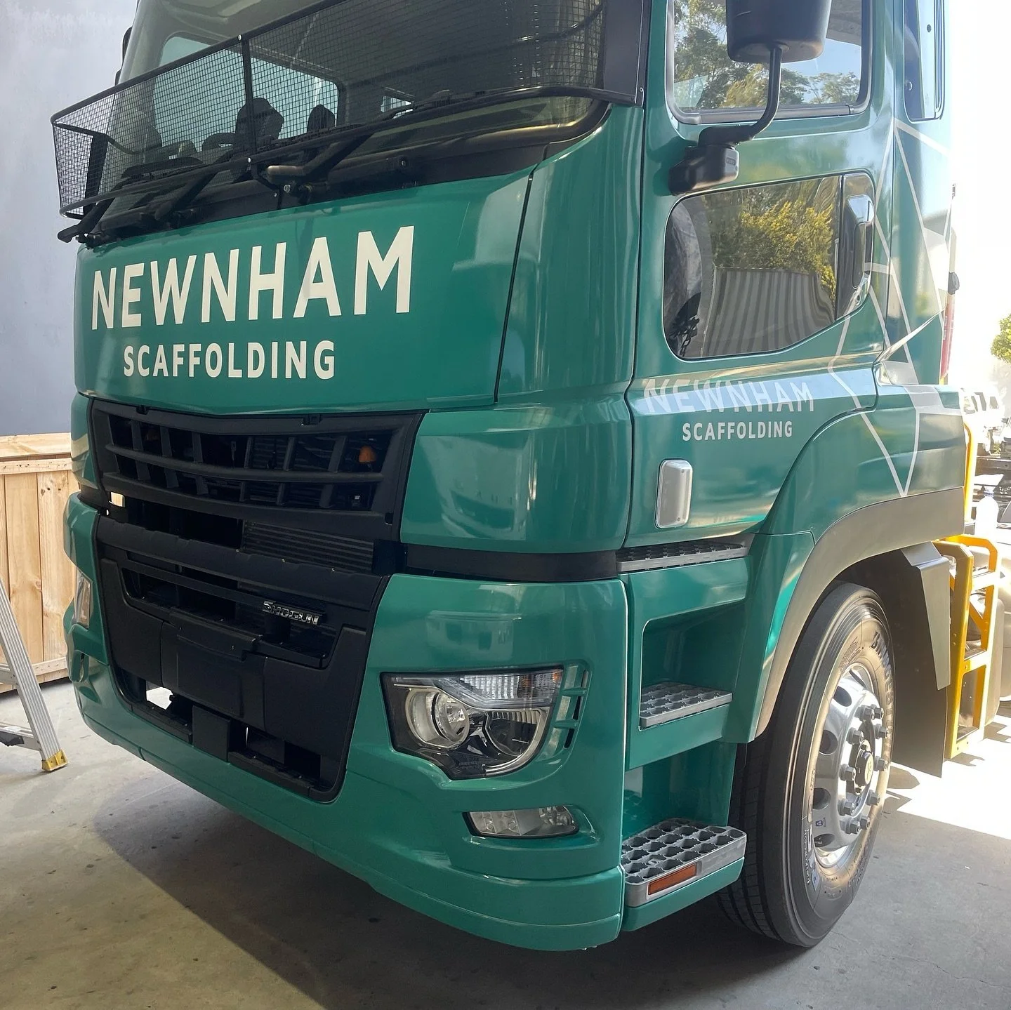 Full cab colour change for Ryal Visual, was definitely a challenge doing this outdoors but came up pretty good!