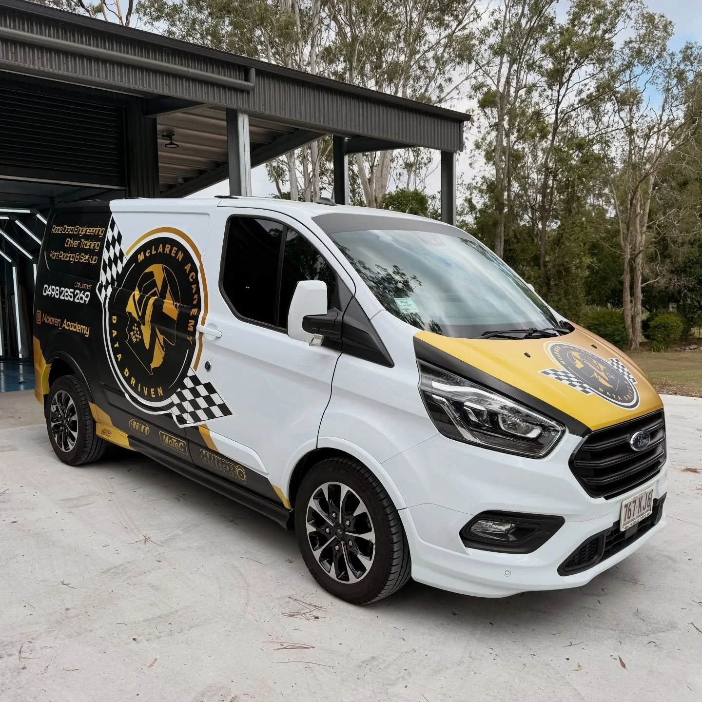 Partial wrap out the door for @mclaren_academy🤙

Design, Print, And Install all done in house by Nick.