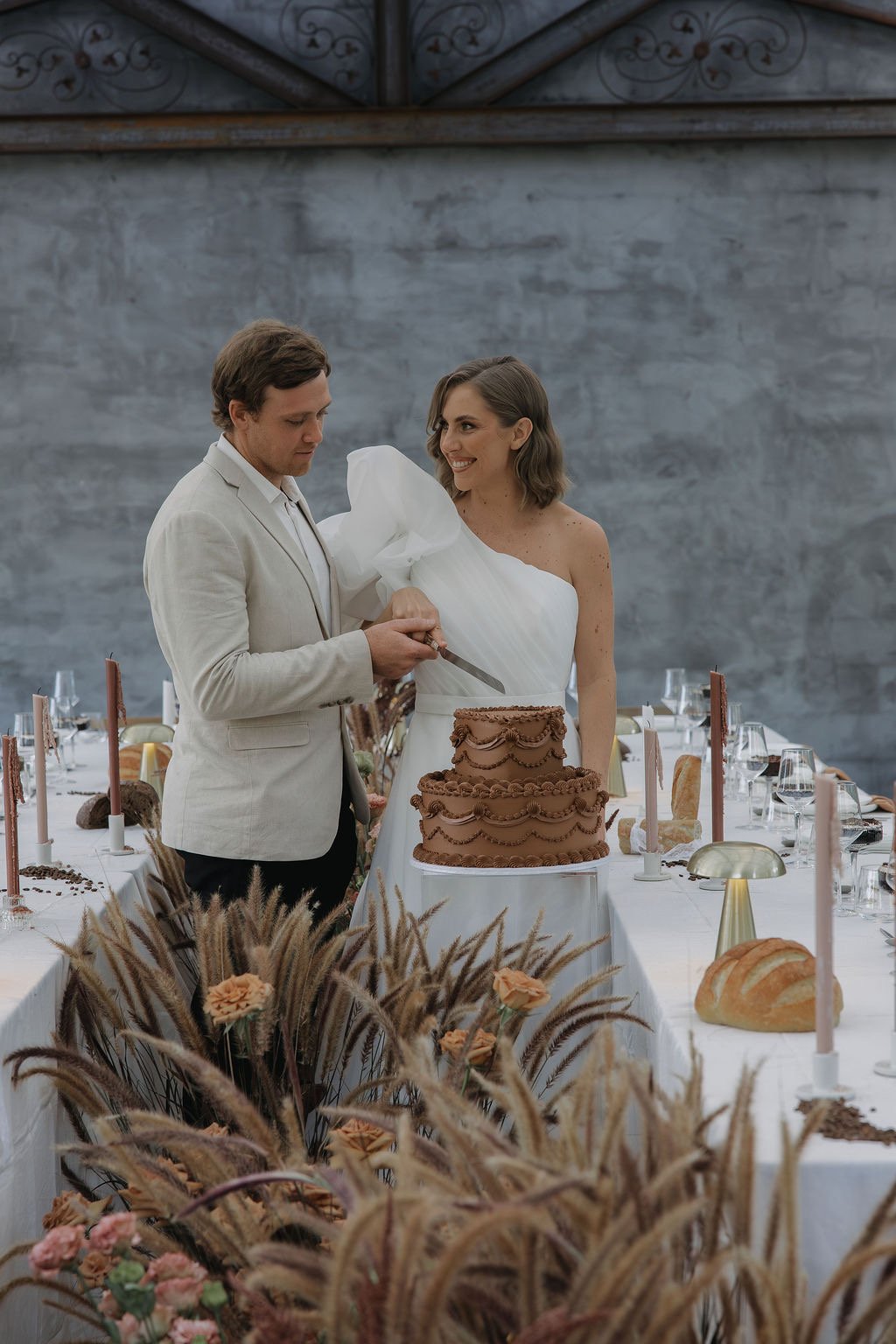 Espresso Your Love: Neutral Palettes &amp; Minimal Elegance