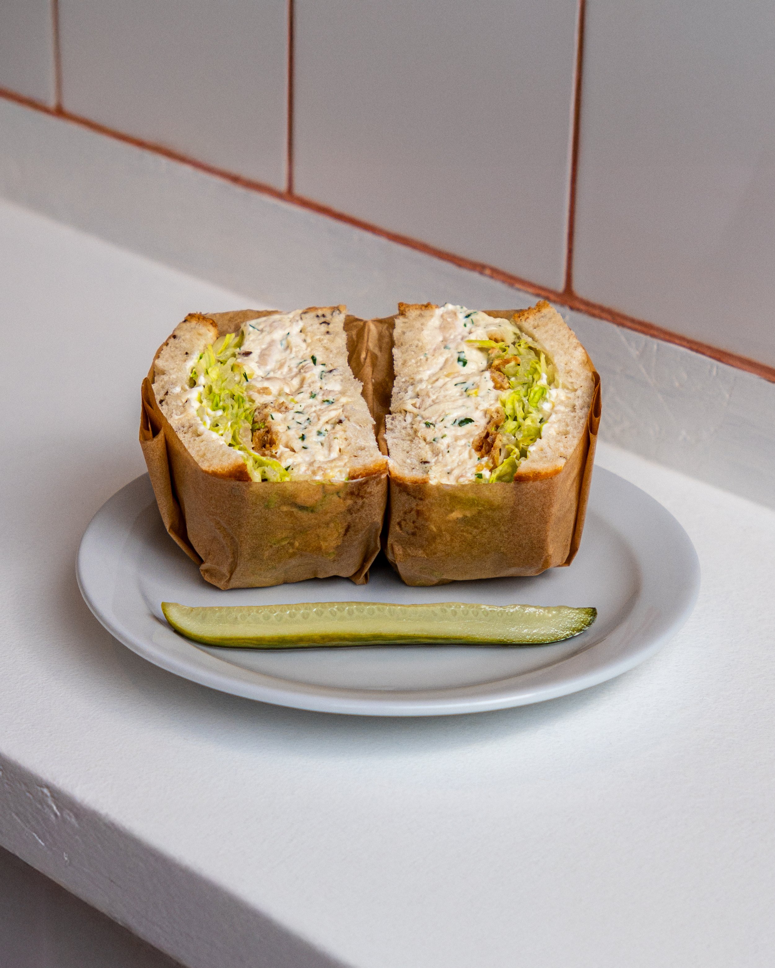 _DSC7295-Edit_Chicken-Sandwich.jpg