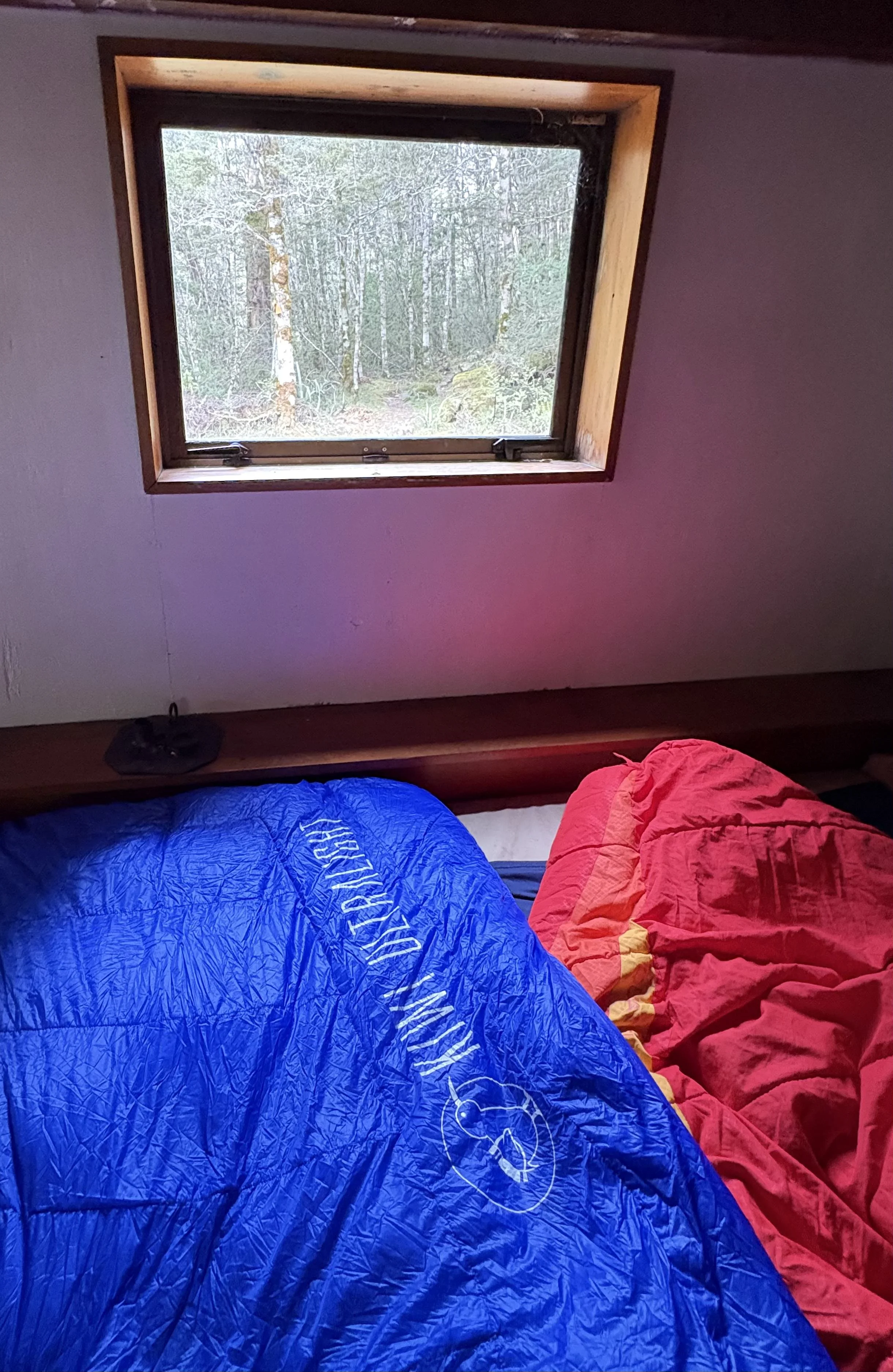 Kiwi Ultralight Quilt DOC Hut St James.jpg