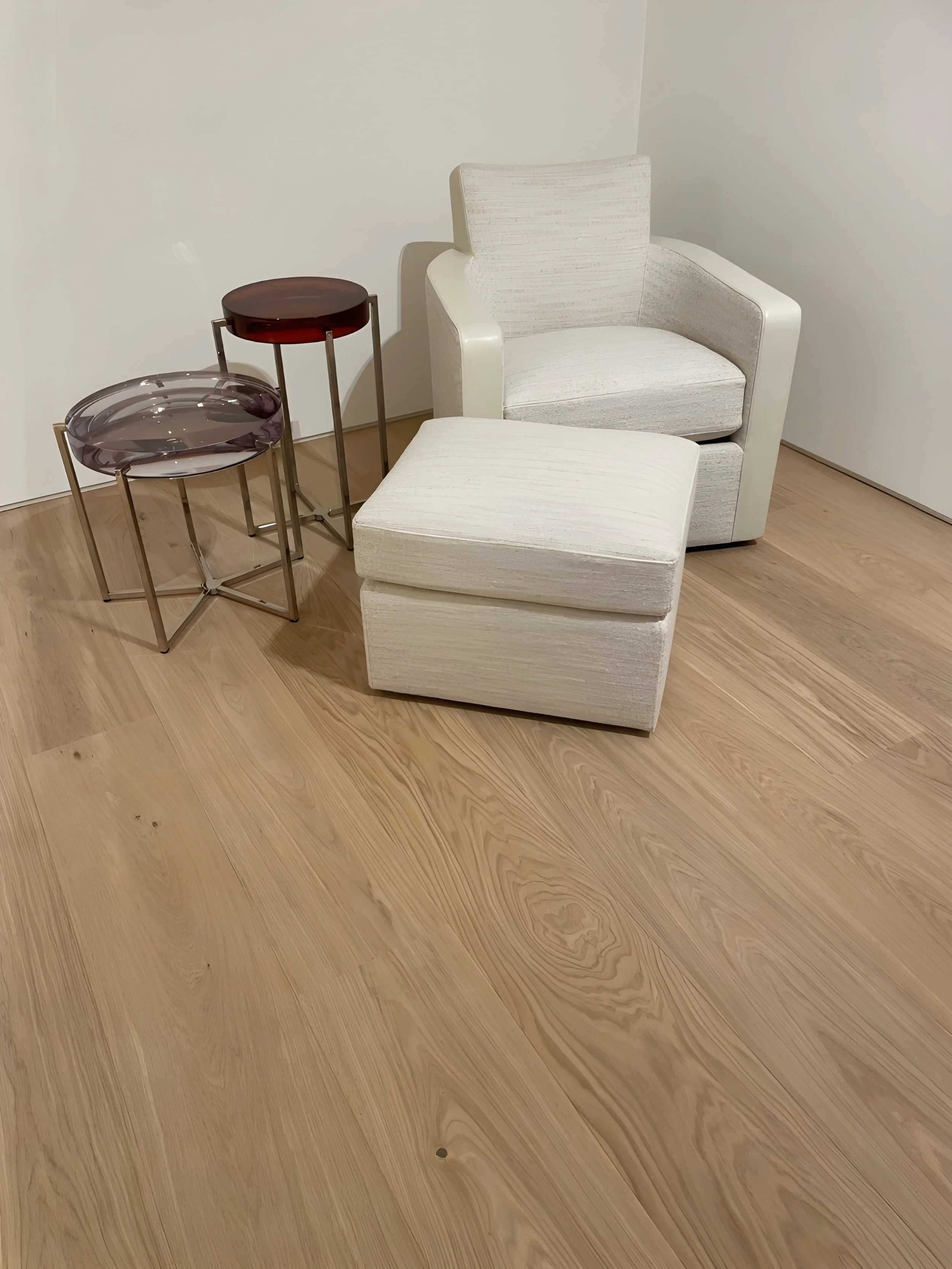 Luxury retail gallery london- Elesco 8.JPG