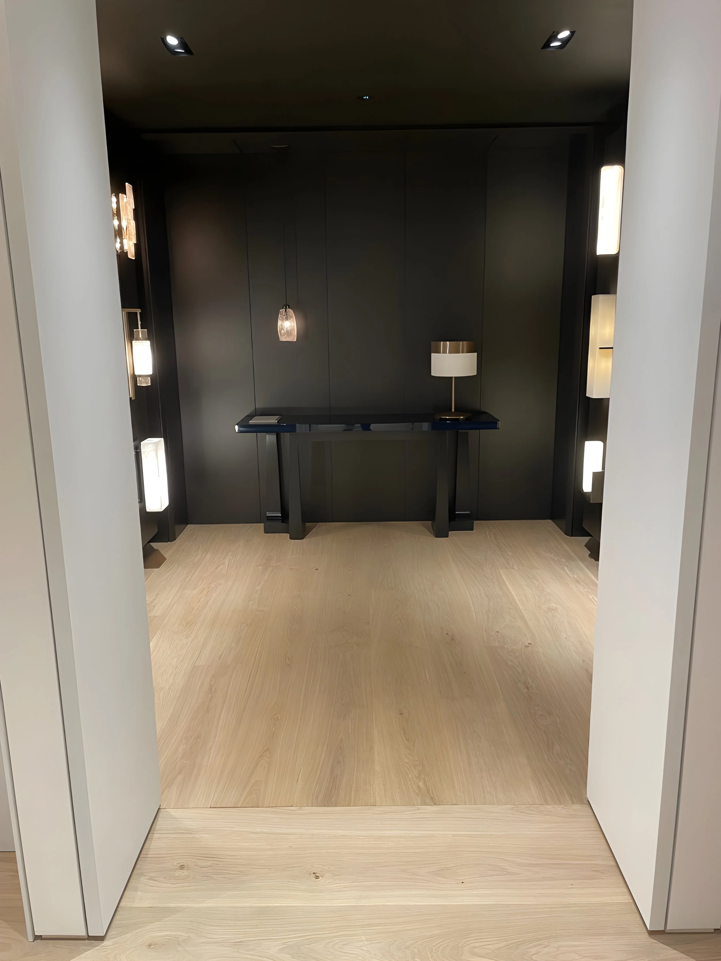 Luxury retail gallery london- Elesco 2.JPG