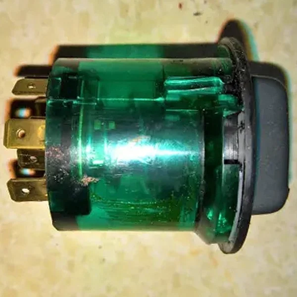 93 Light switch_Side.jpg