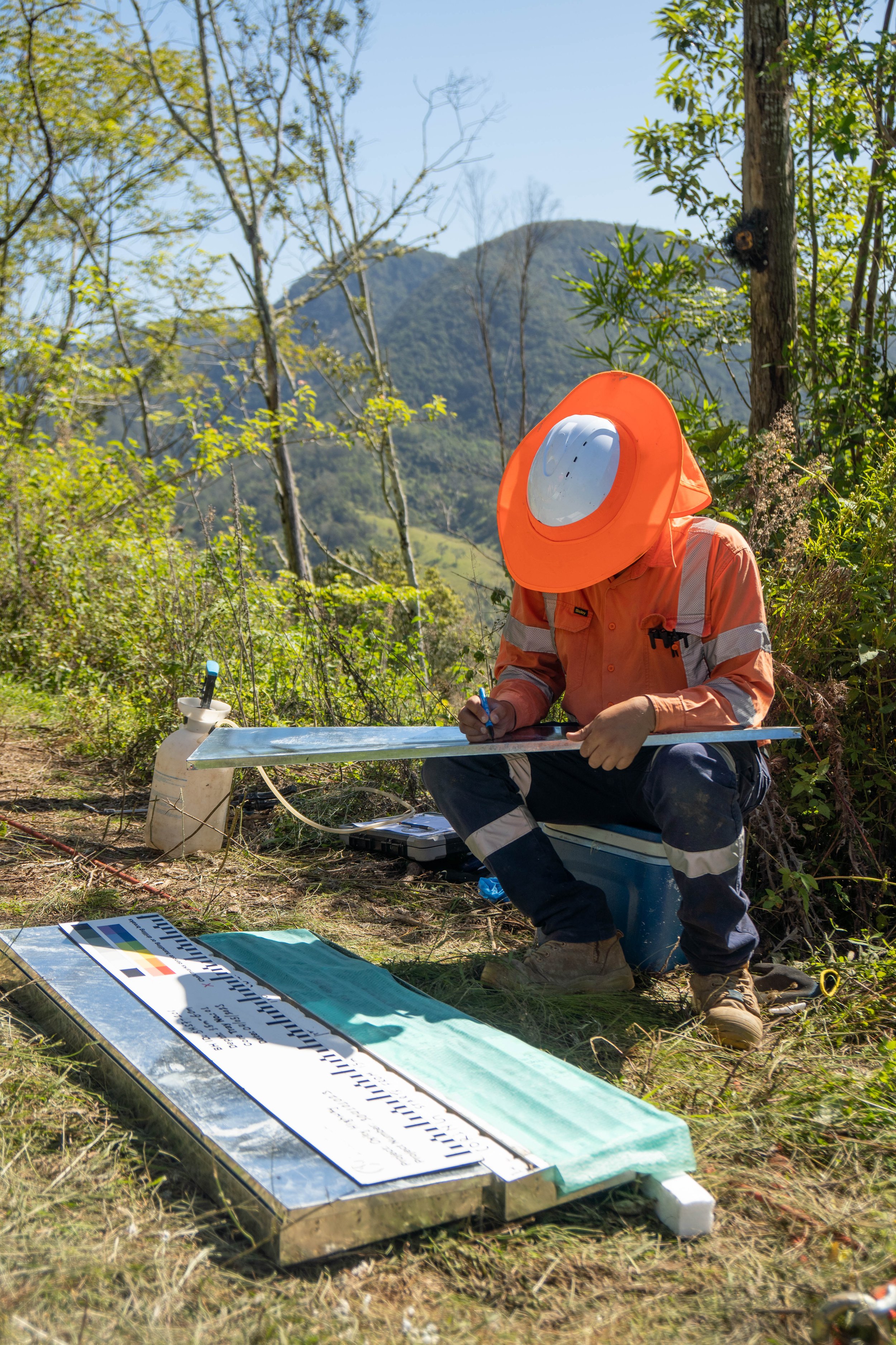 DESCRIPTION / SERVICE