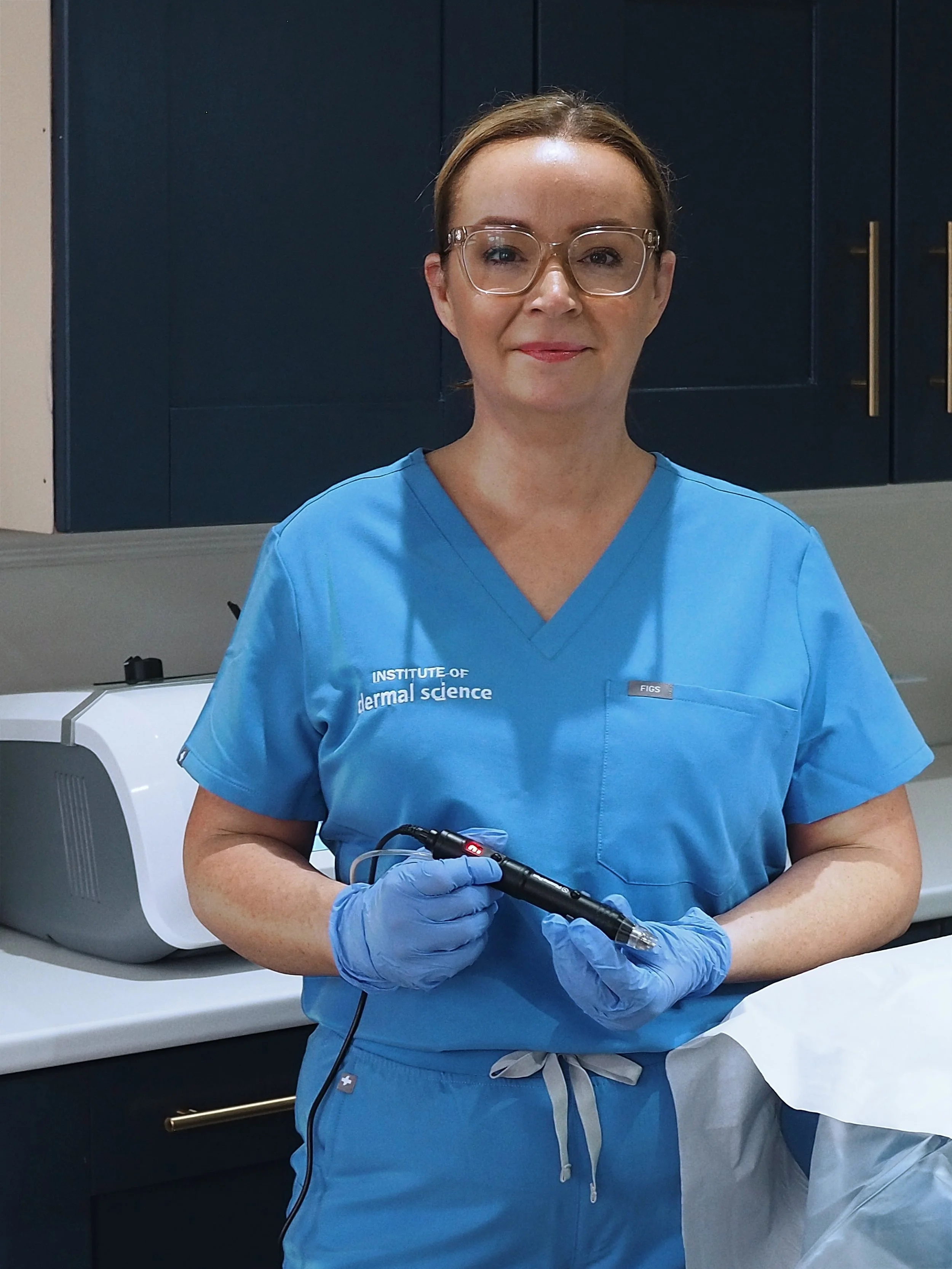 Jemma Bamford Plasma Skin Tag, Mole & Lesion removal specialist in Lisburn Northern Ireland with the Plasma Pen