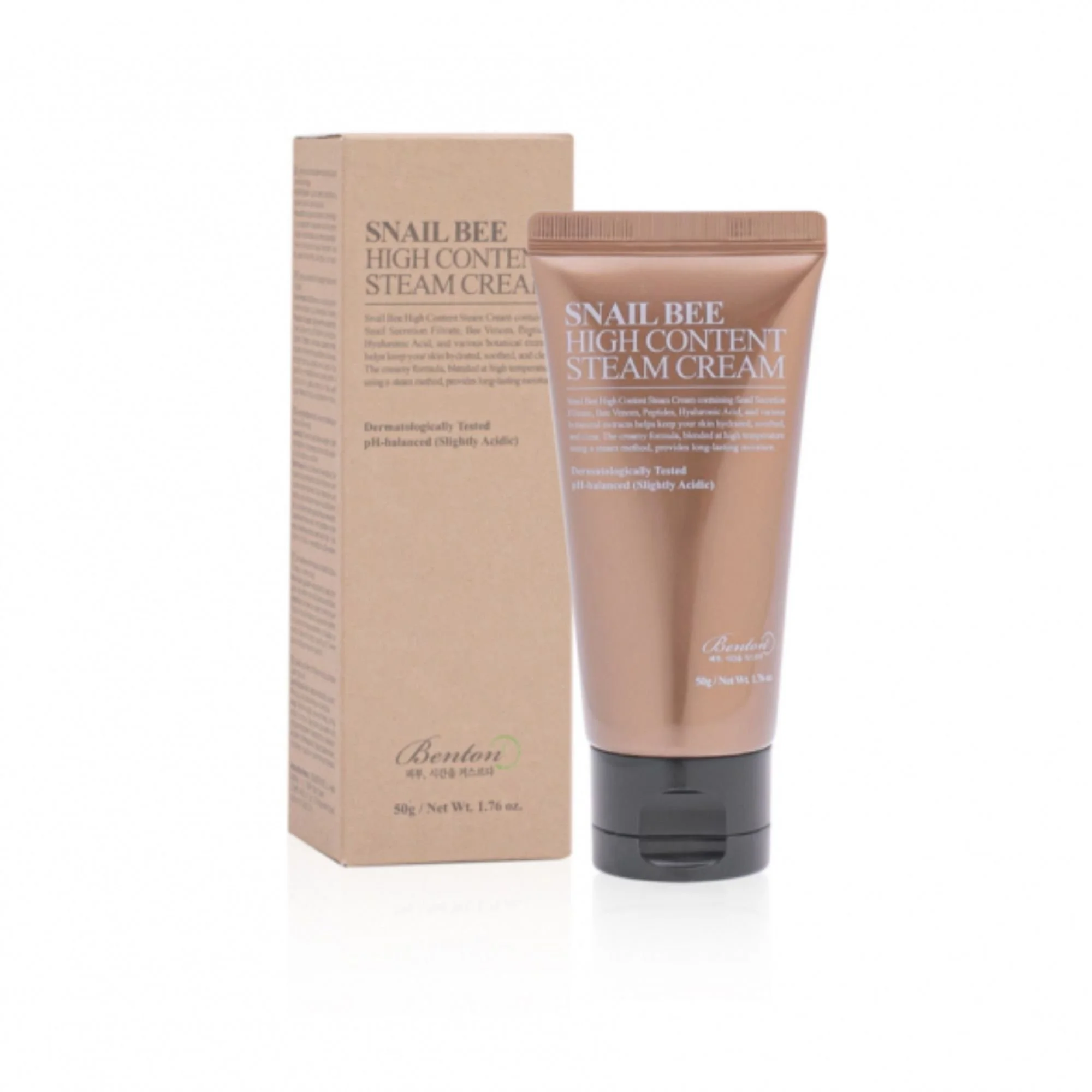 Photo de studio BENTON Snail Bee High Content Steam Cream et boîte. Crème K-Beauty à la bave d'escargot et au venin d'abeille pour réparation et hydratation intense.