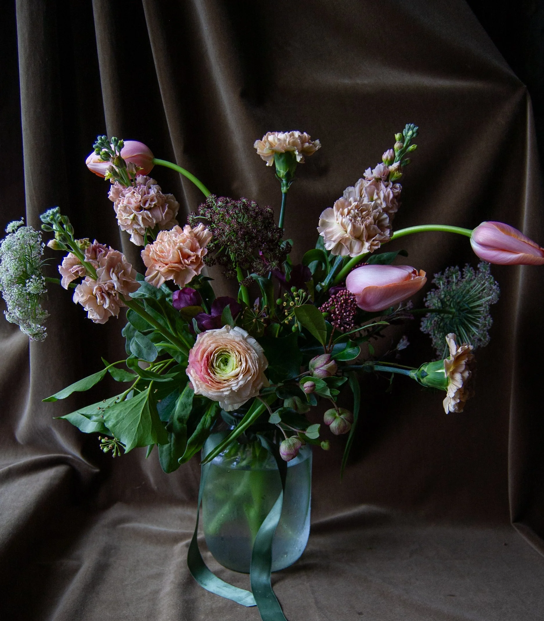 'Just Peachy' | Seasonal Mother's Day Flower Arrangement