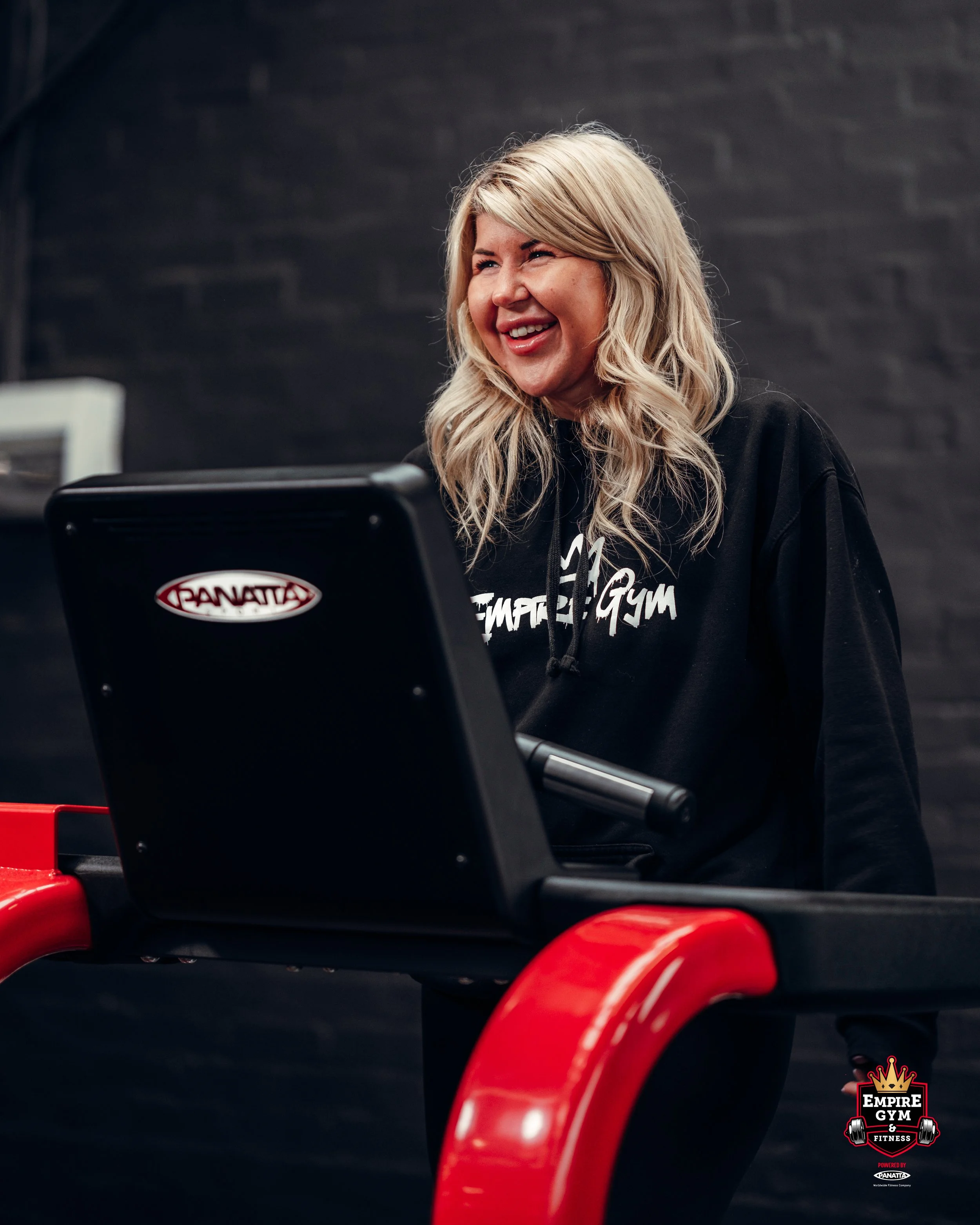 Naomi Shoot Empire cardio Smile Tmill.JPG