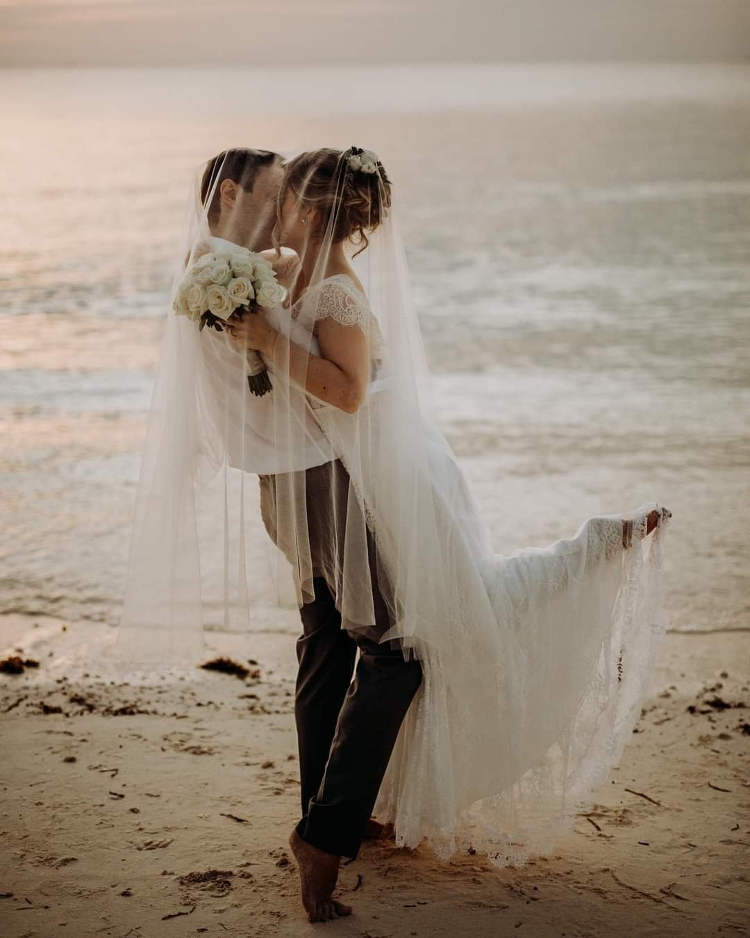 Zanzibar elopement couple