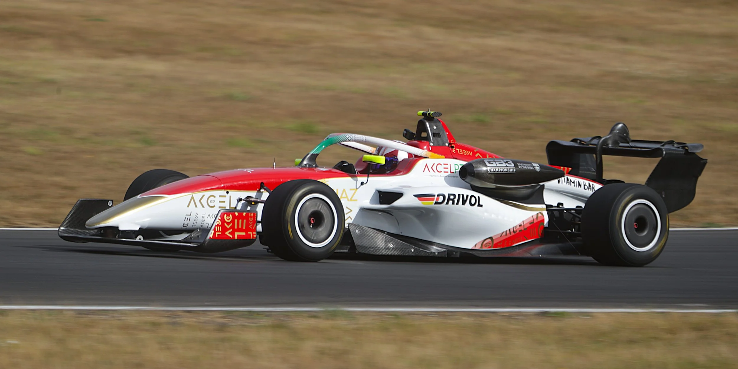 BB014842 crop.JPG