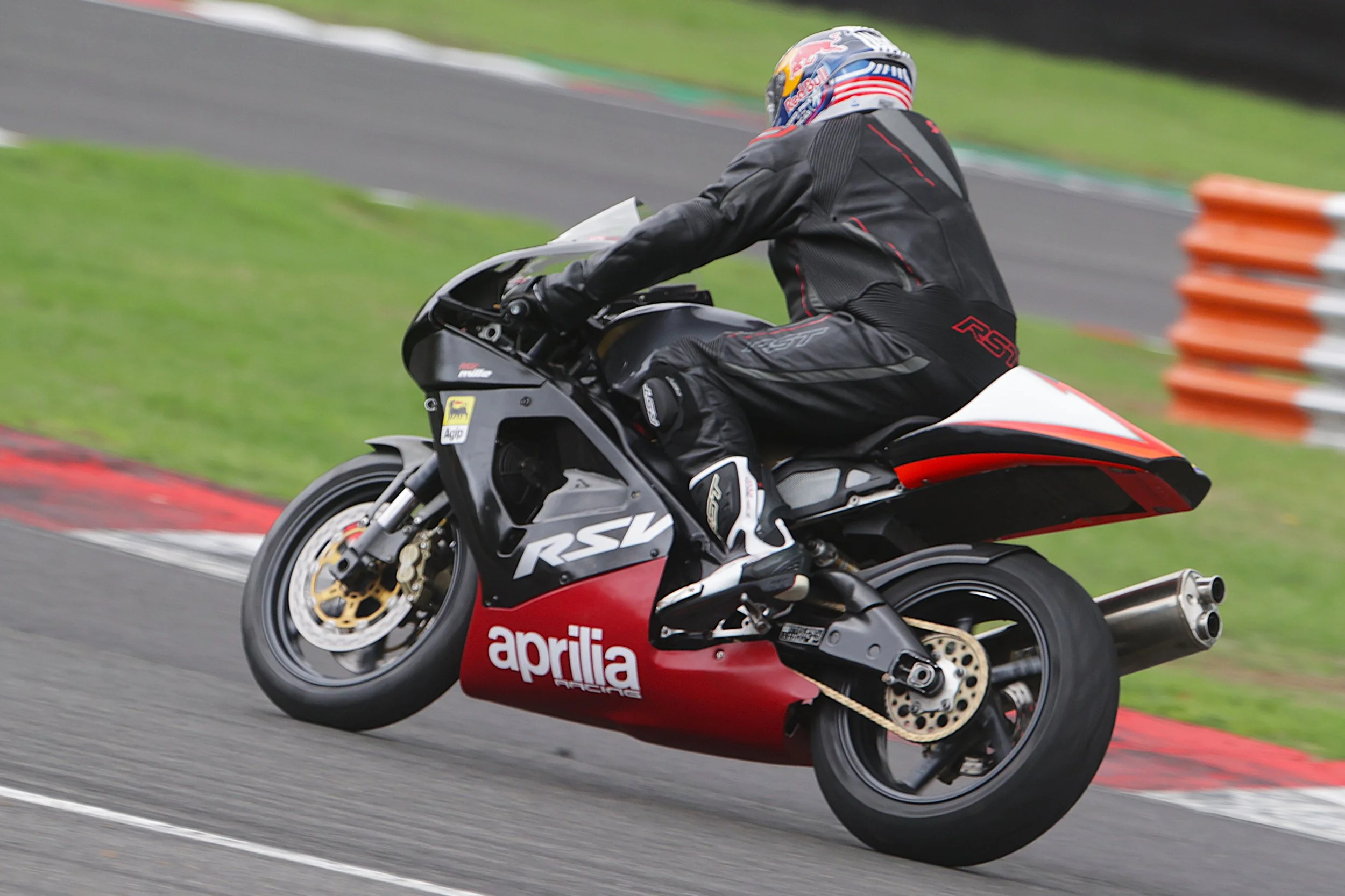 BB015017 crop.jpg
