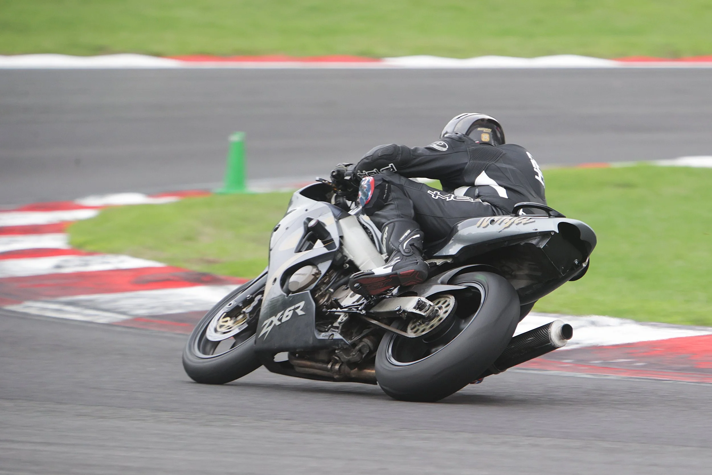BB014969 crop.jpg