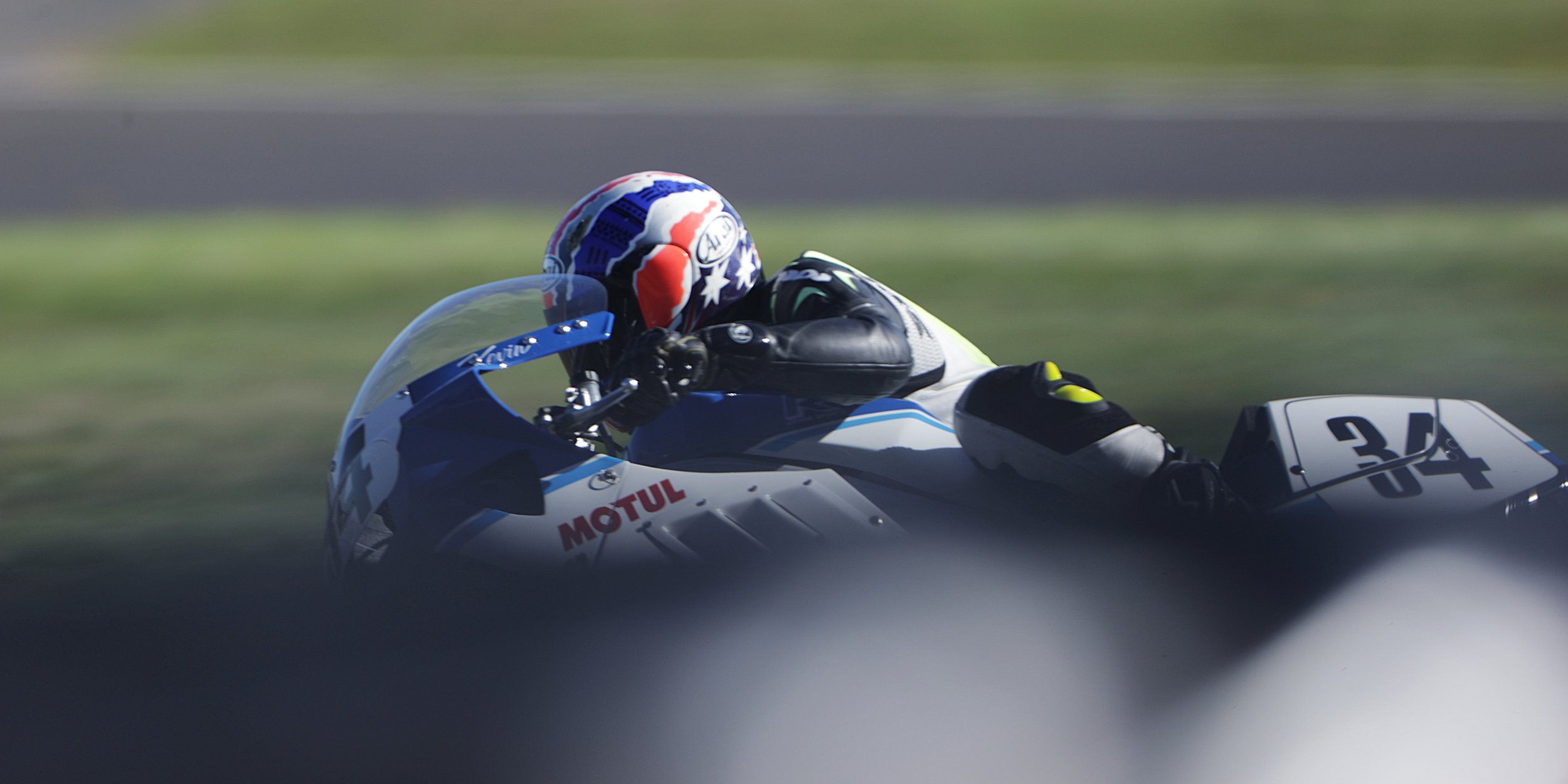 BB011239 crop.jpg