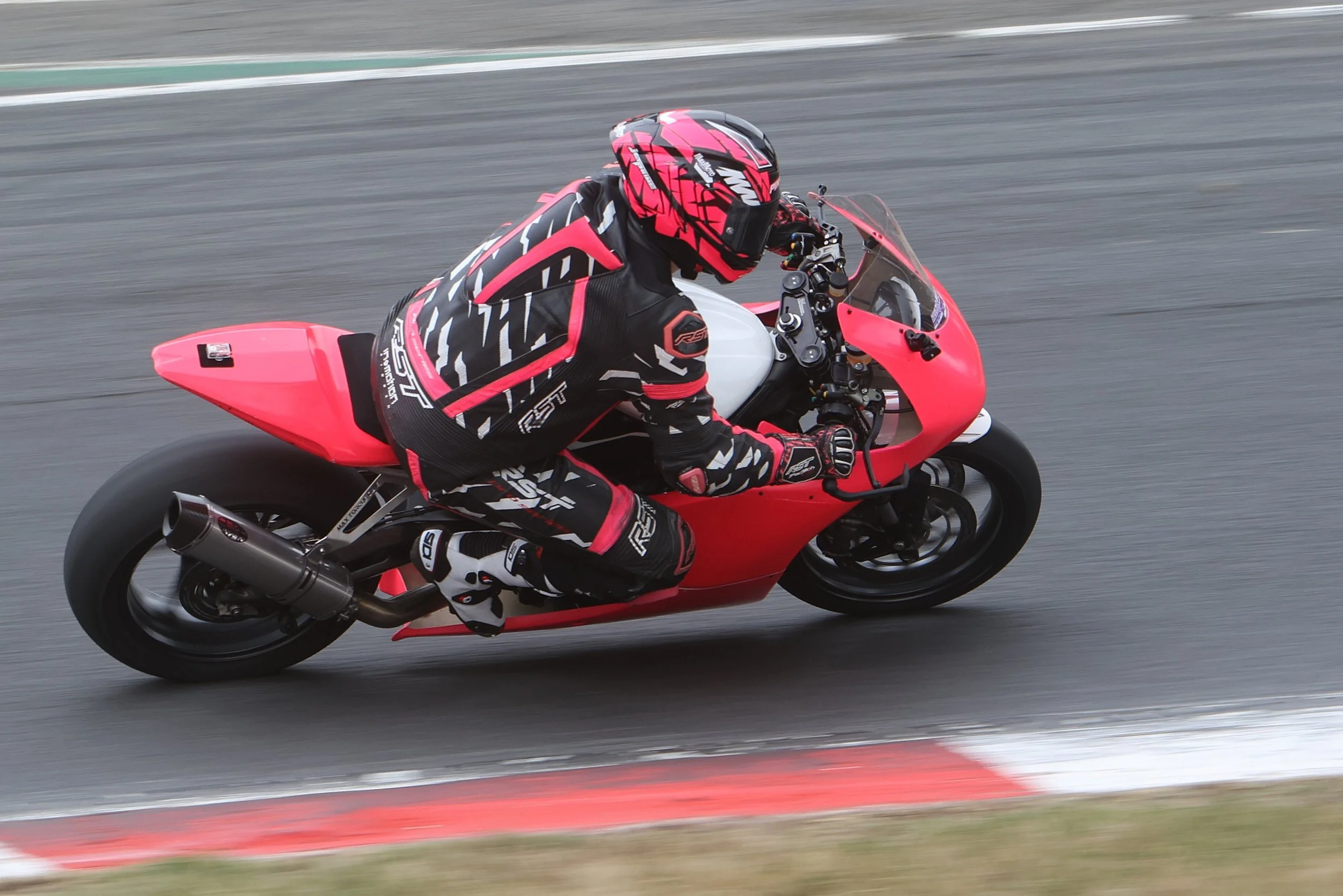 BB015839 crop.JPG