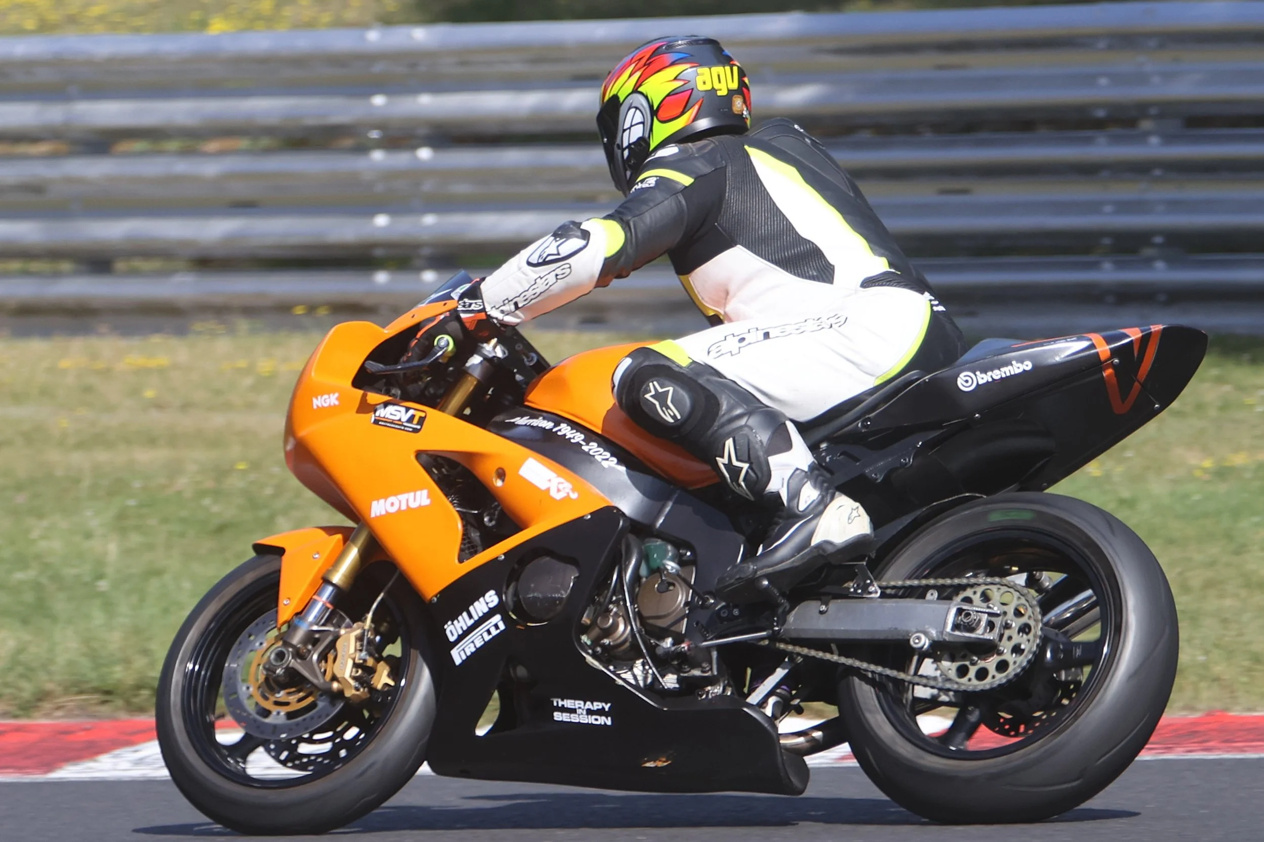 BB013271 crop.JPG