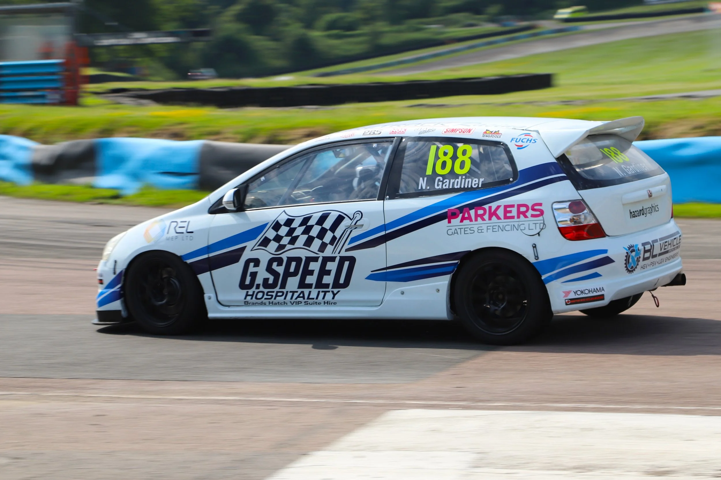 Production Saloons - LHMC Race Day