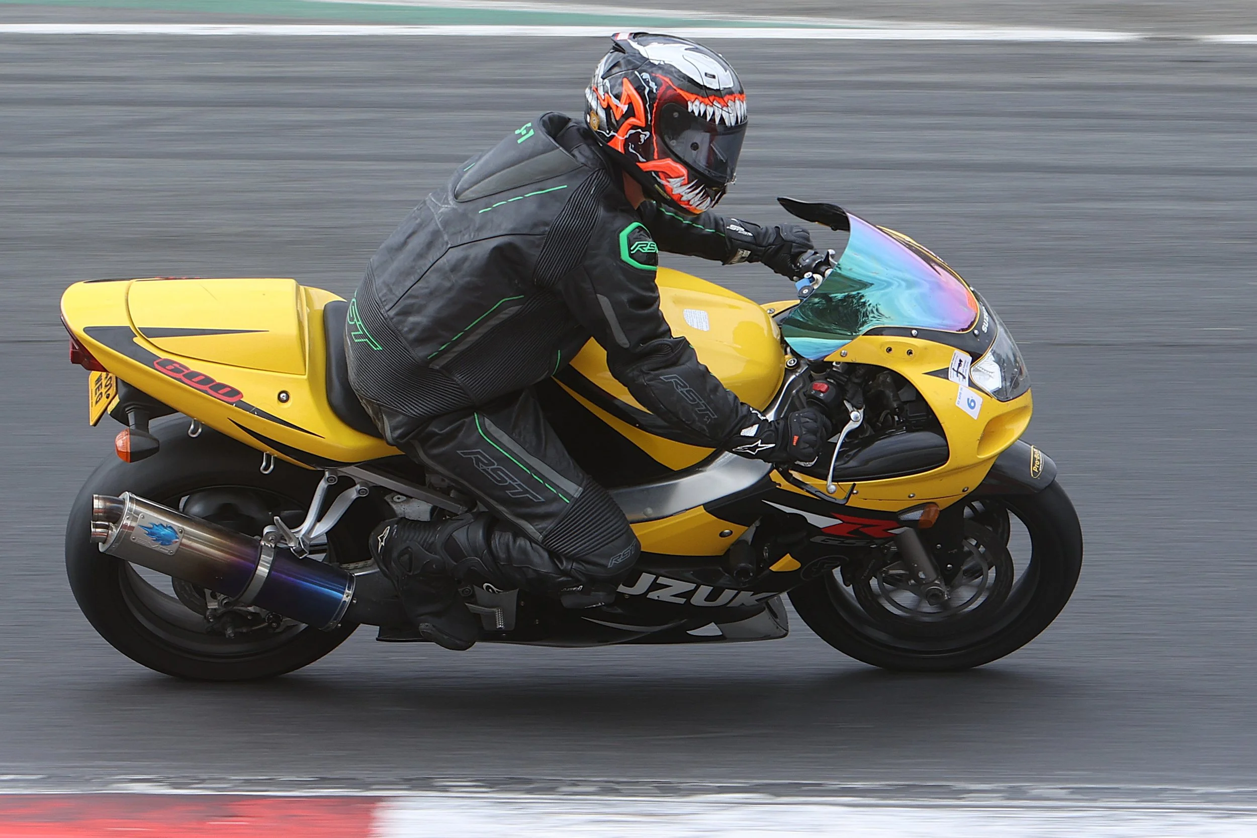 BB016521 crop.JPG