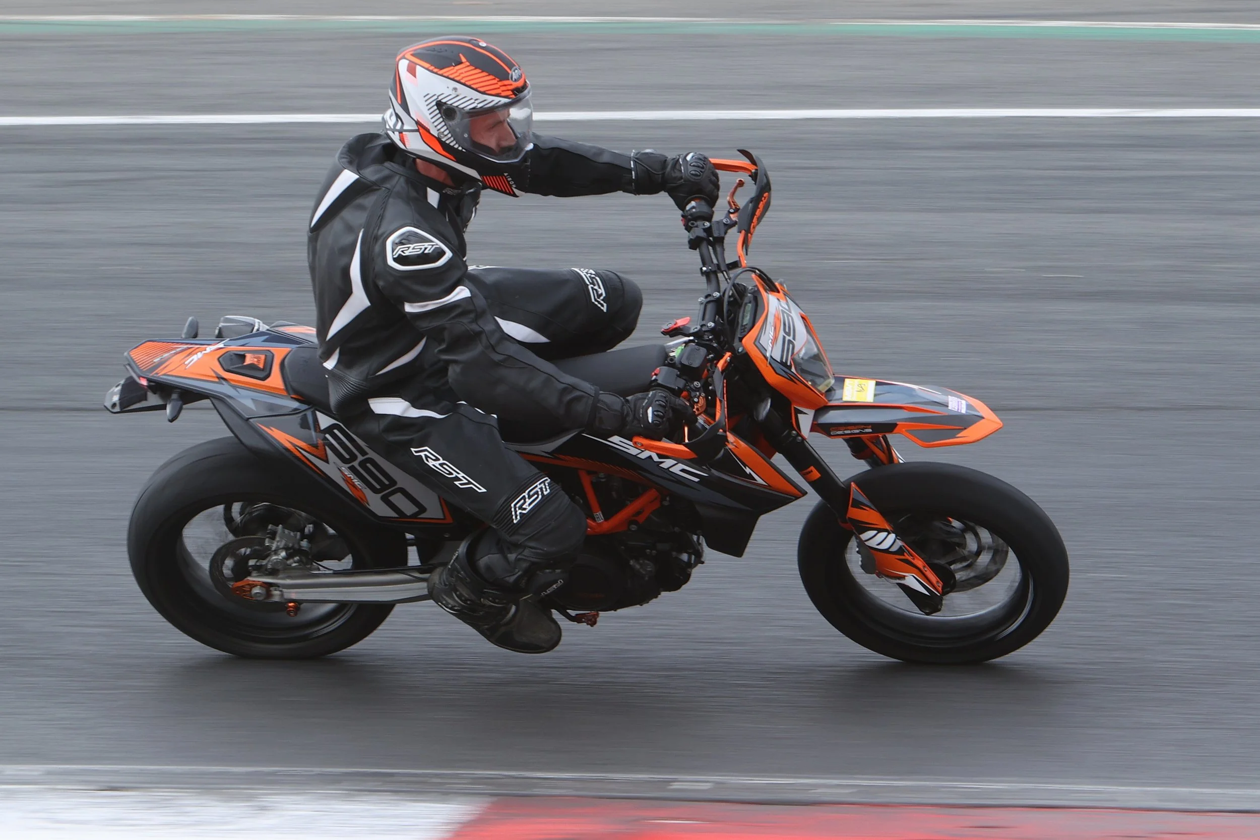 BB016468 crop.JPG