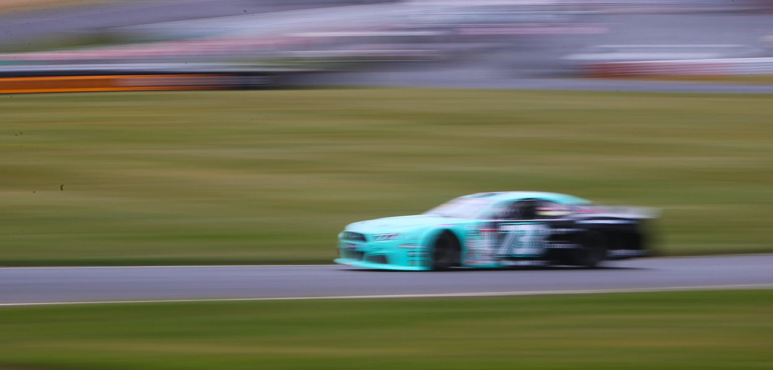 Whip pan - Test Day for 'American Speedfest' at Brands Hatch - 05 June 26