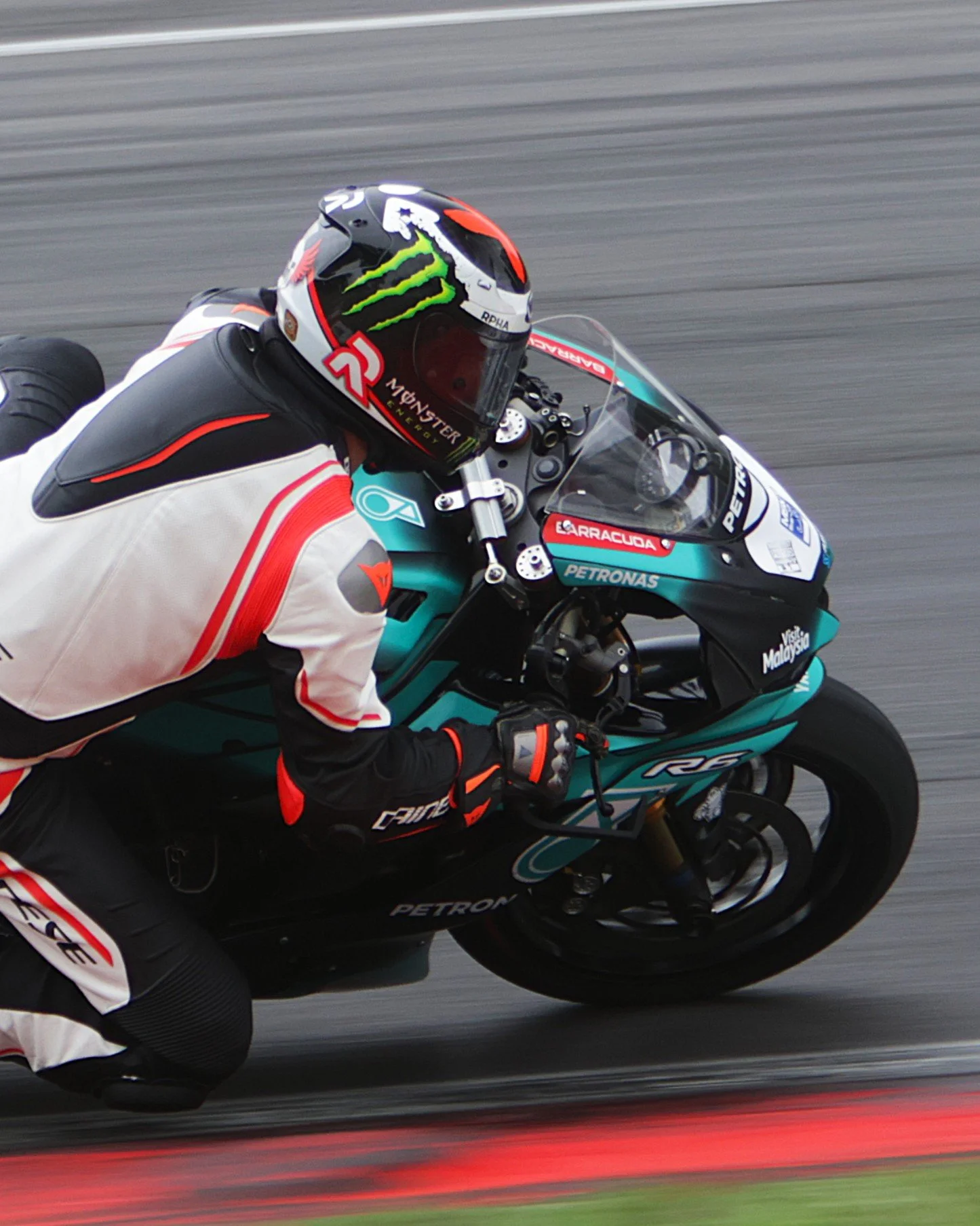 BB013574 crop.jpg