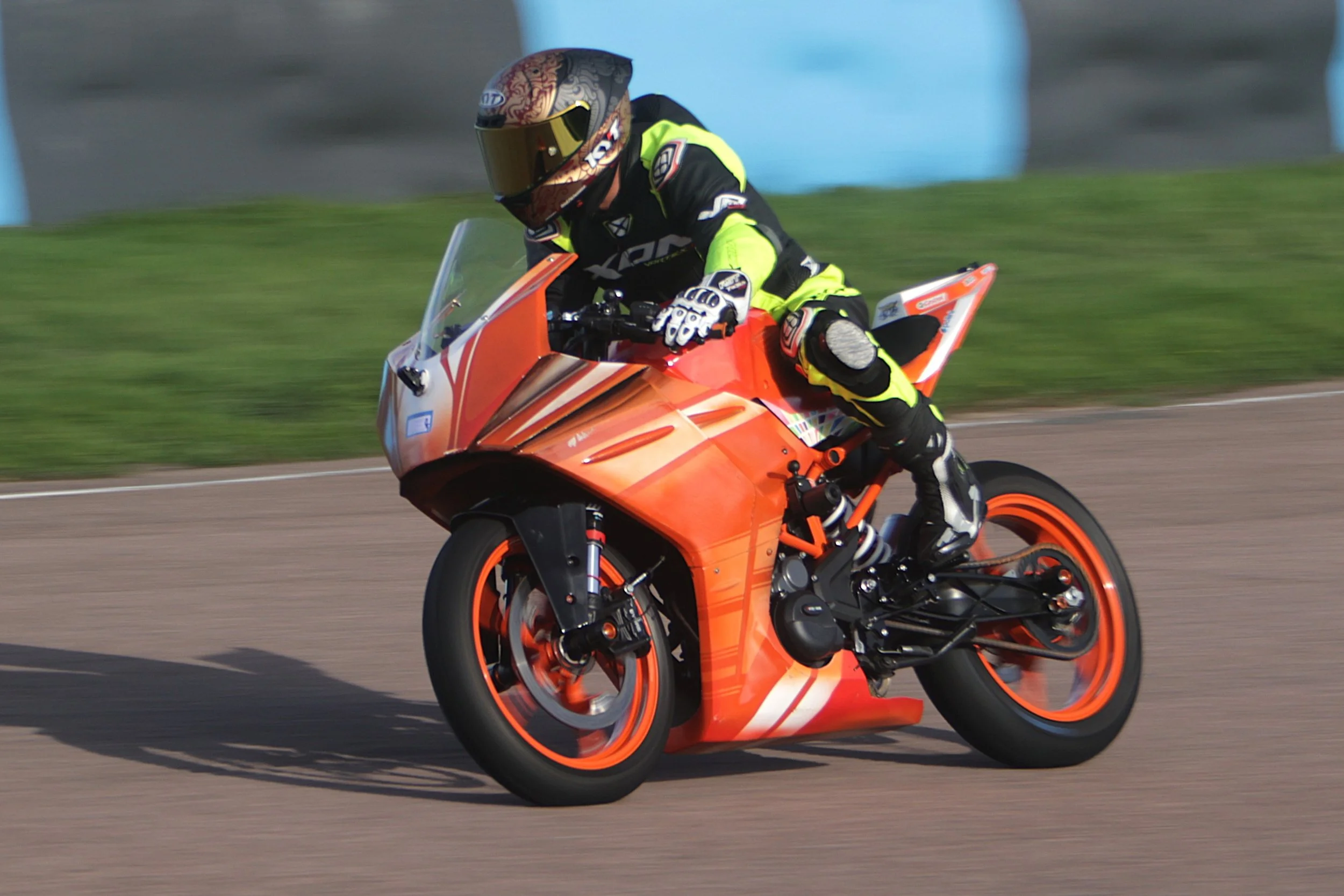 BB017704 crop.jpg