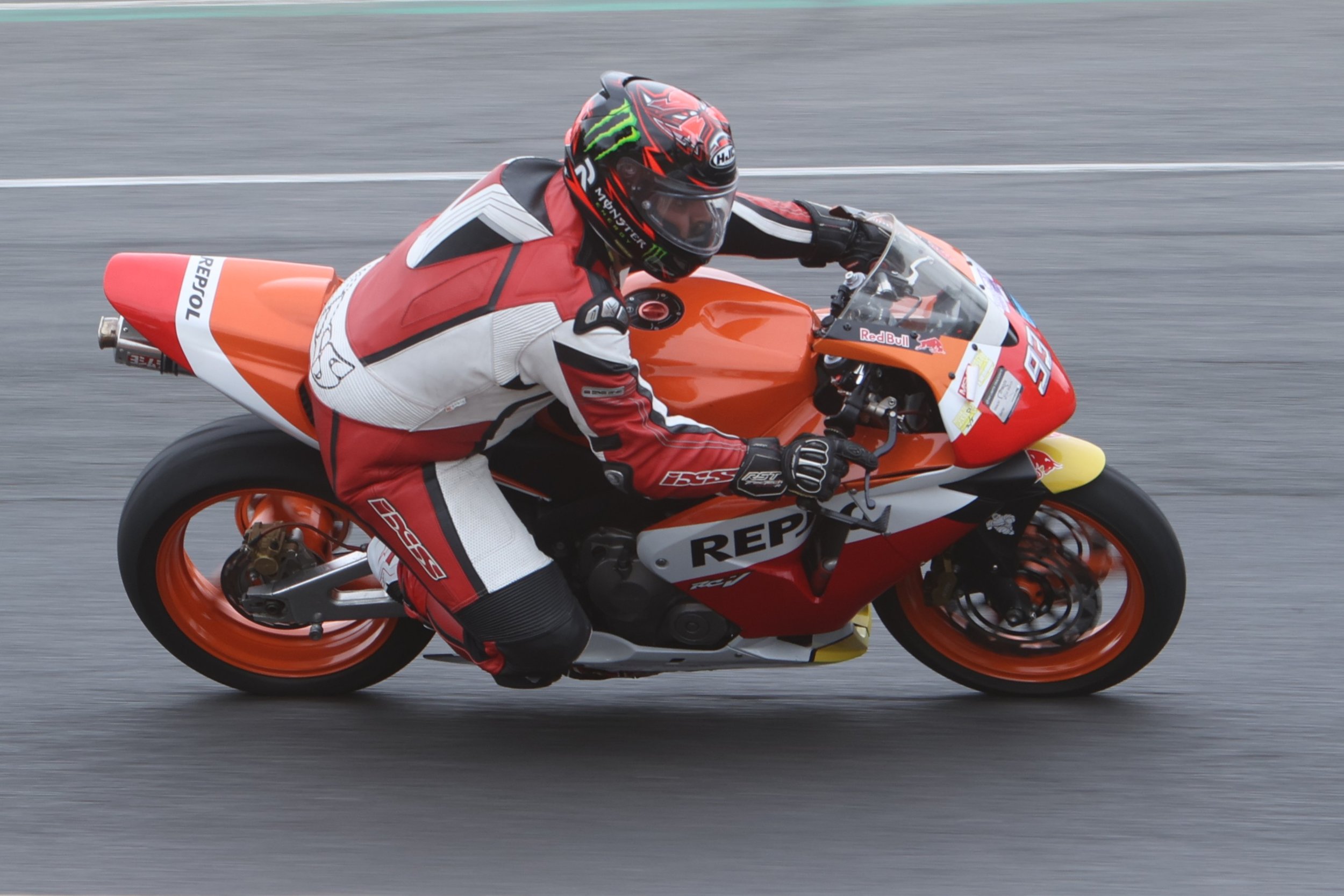 BB015873 crop.JPG