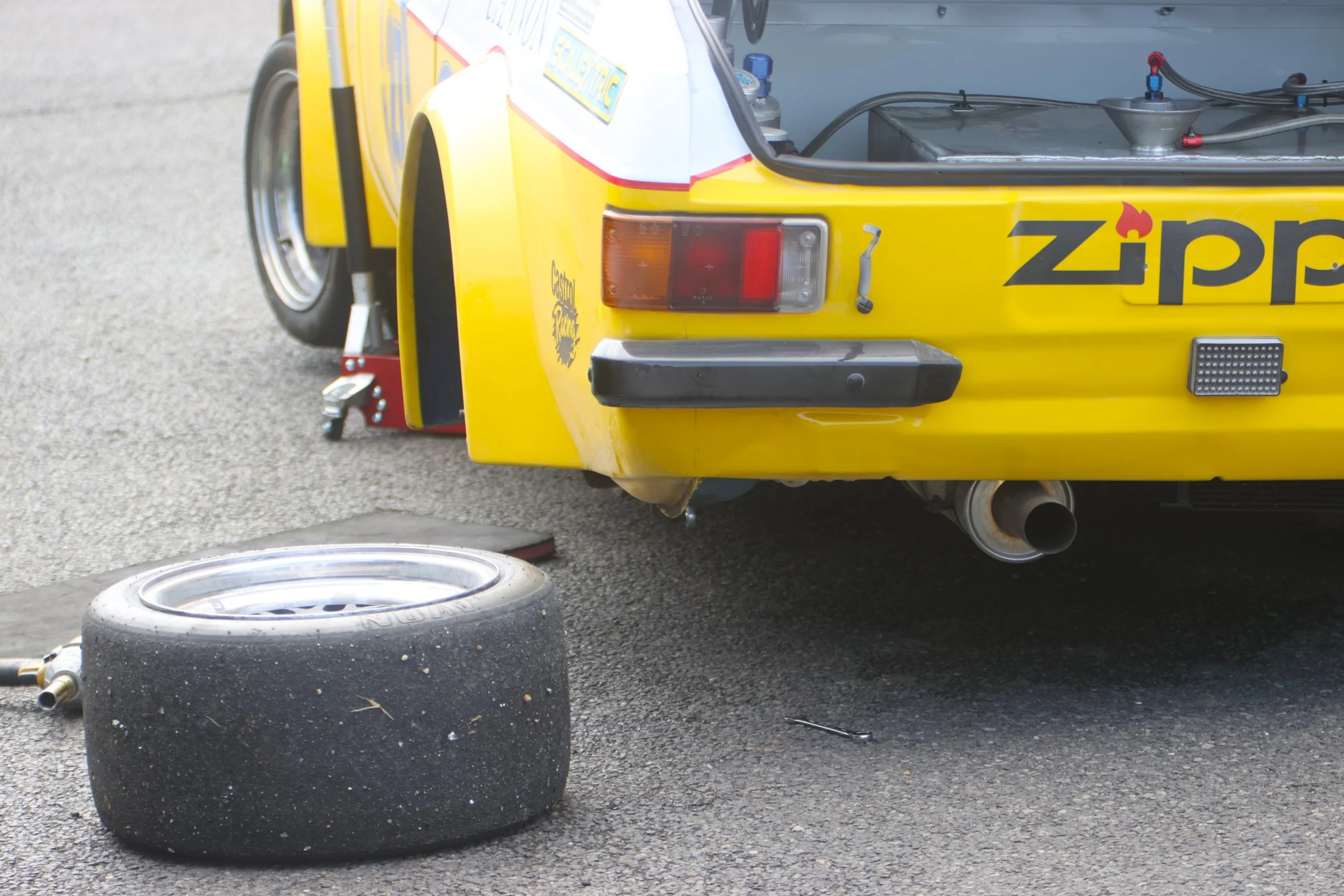 Life in the Pits - LHMC Race Day