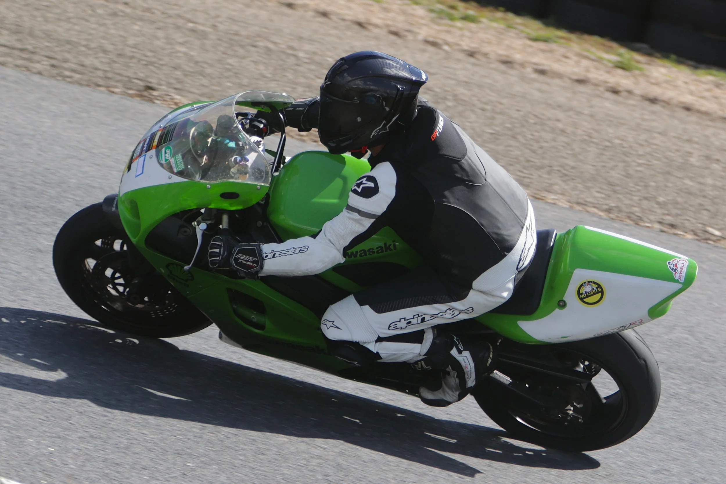 BB019254 crop.JPG