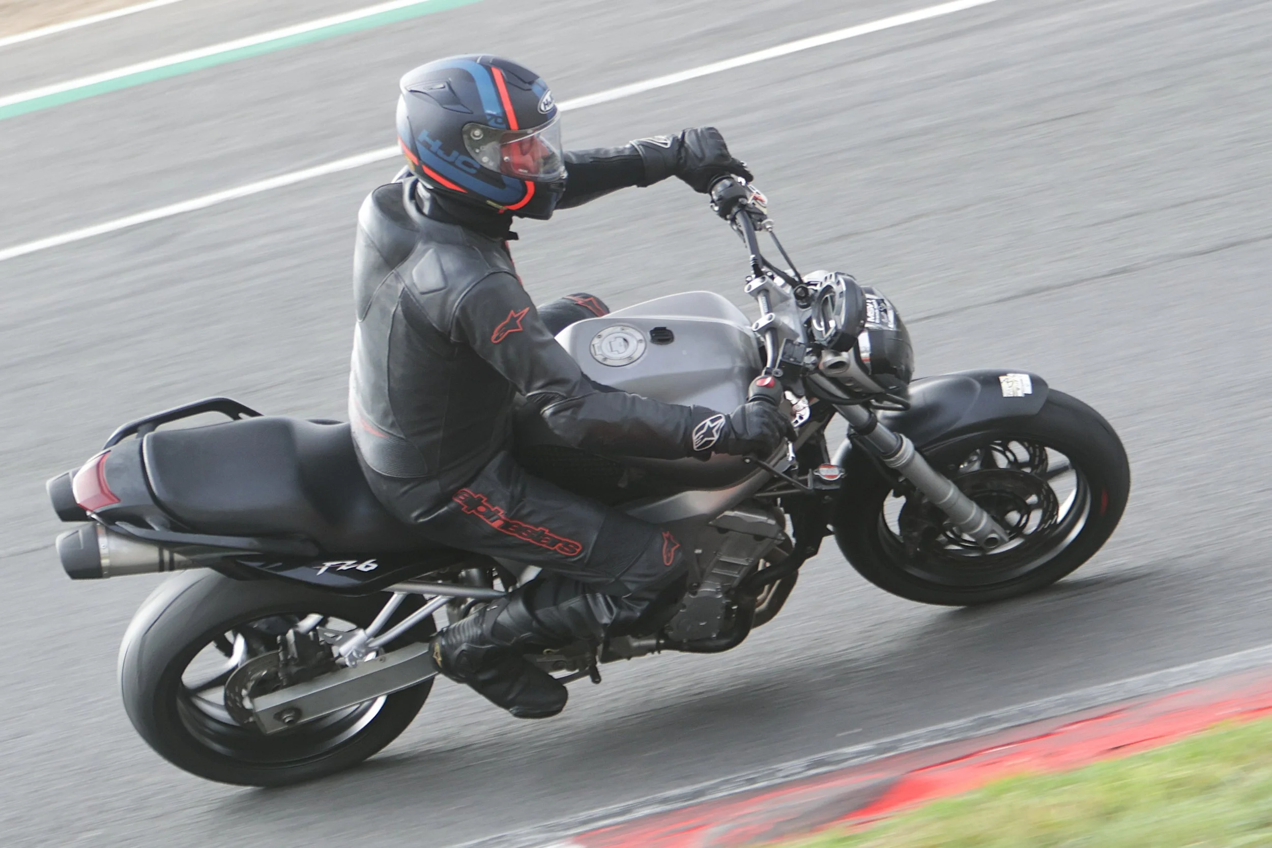 BB010868 crop.jpg