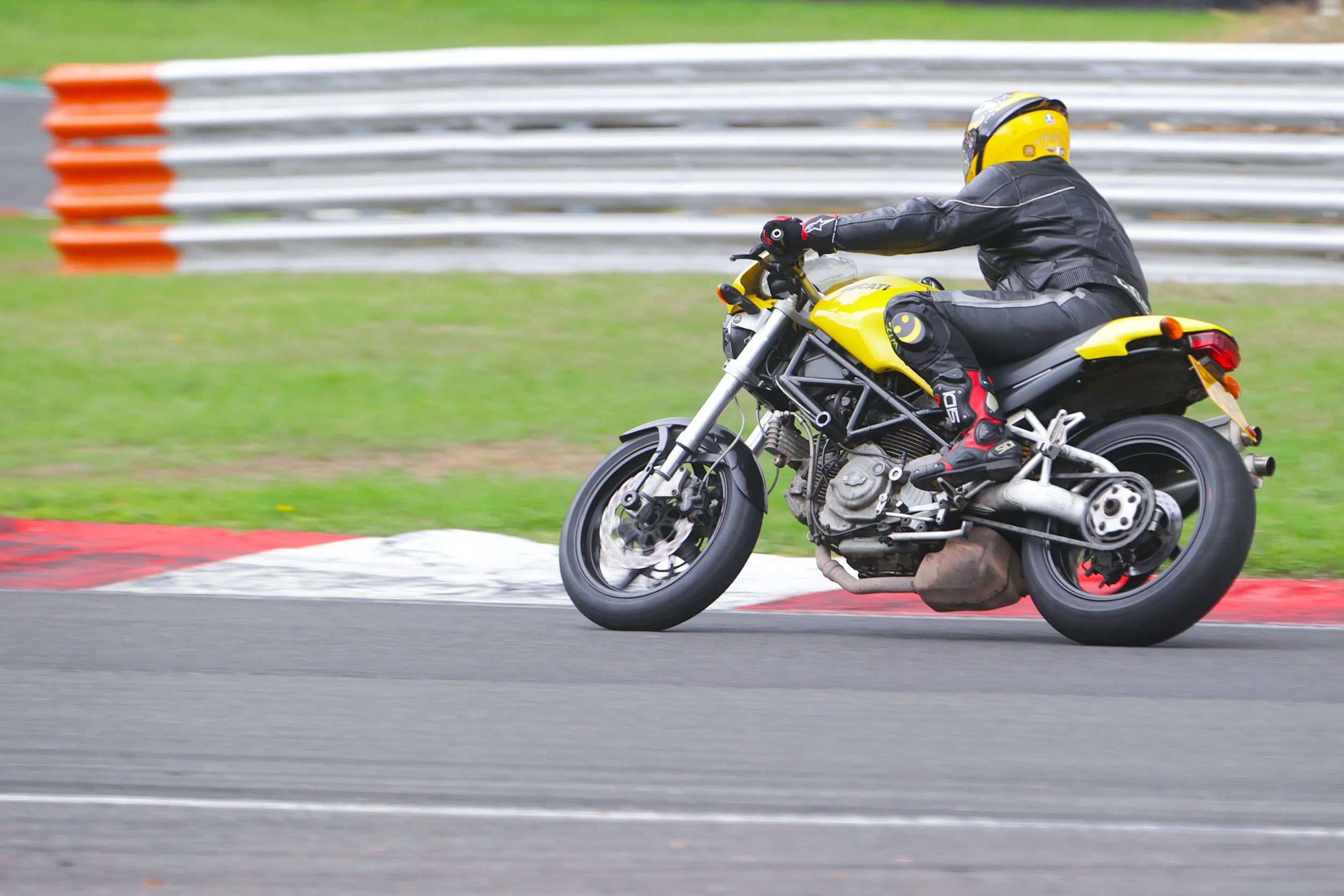 BB015039 crop.jpg