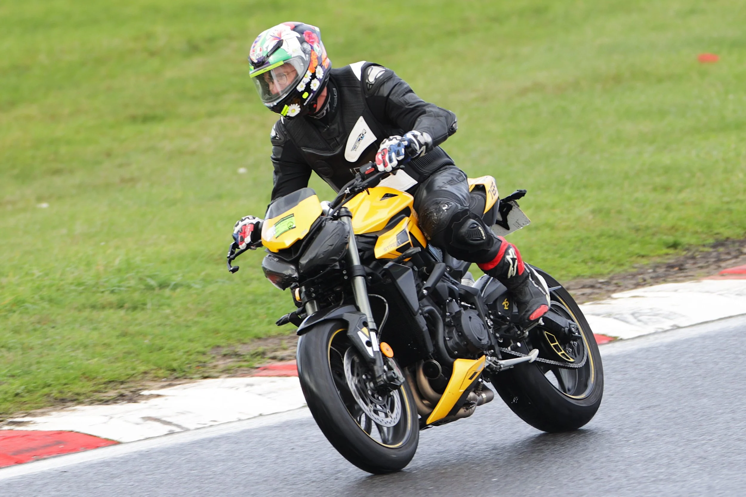 No Limits Bike Track Day - 27 Oct 26 - Paddock Hill Bend