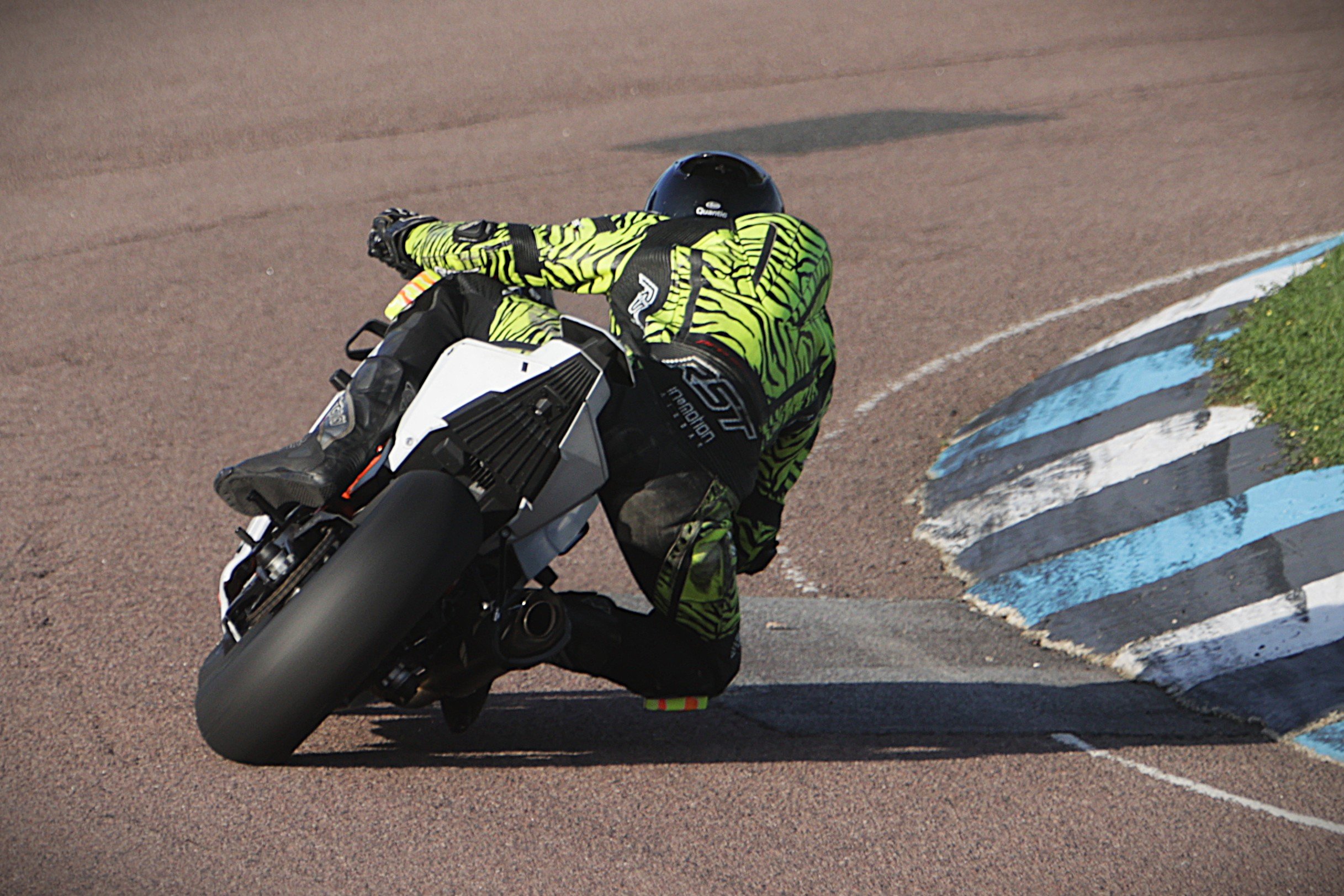 BB017473 crop.jpg