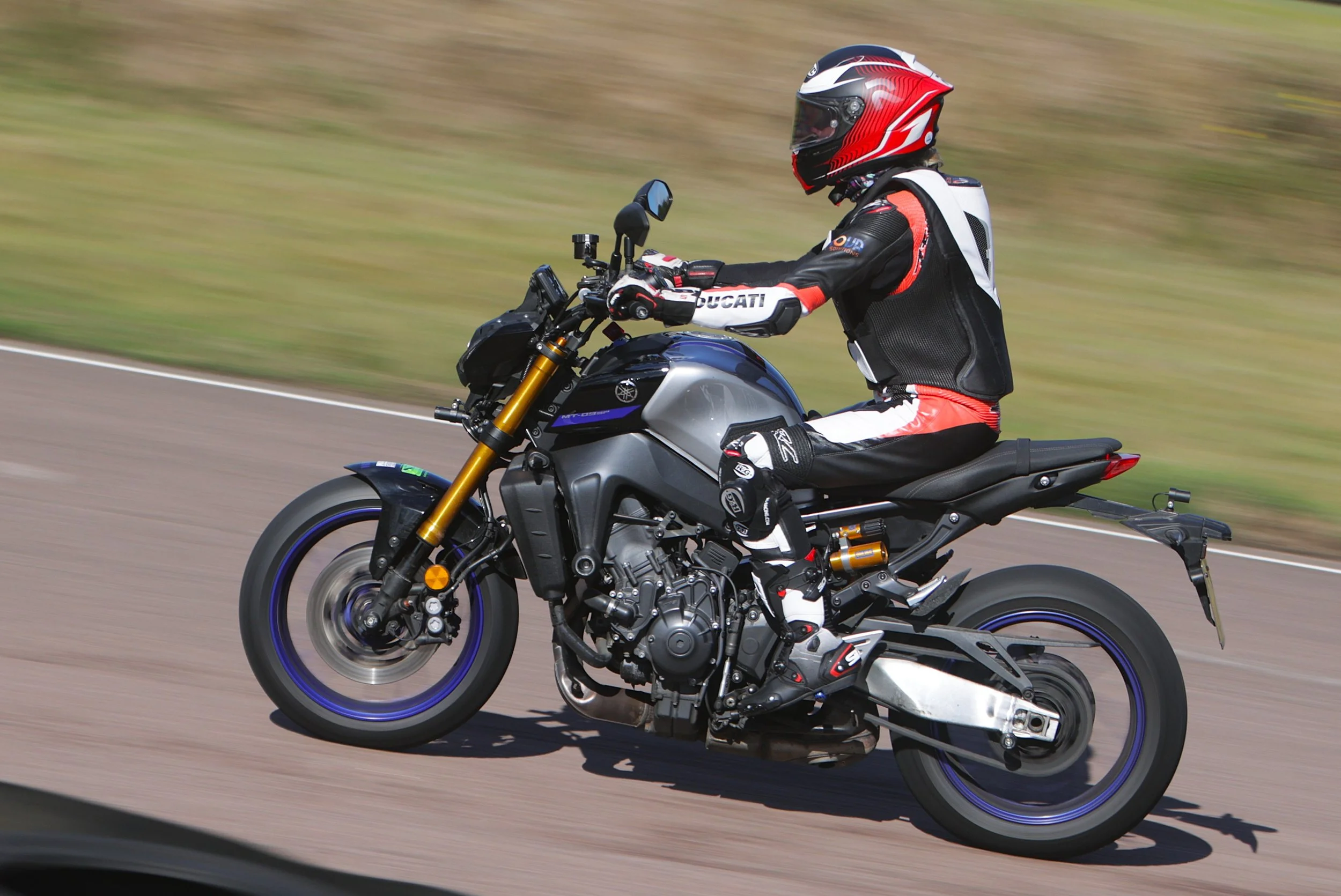 BB018166 crop.JPG