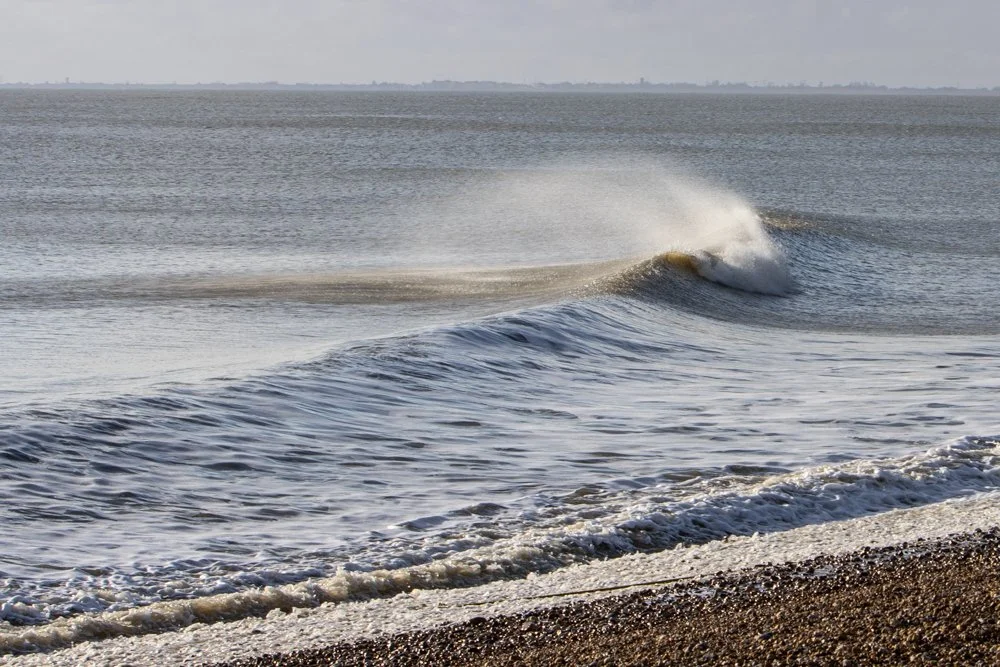 Onshore swell with an offshore breeze