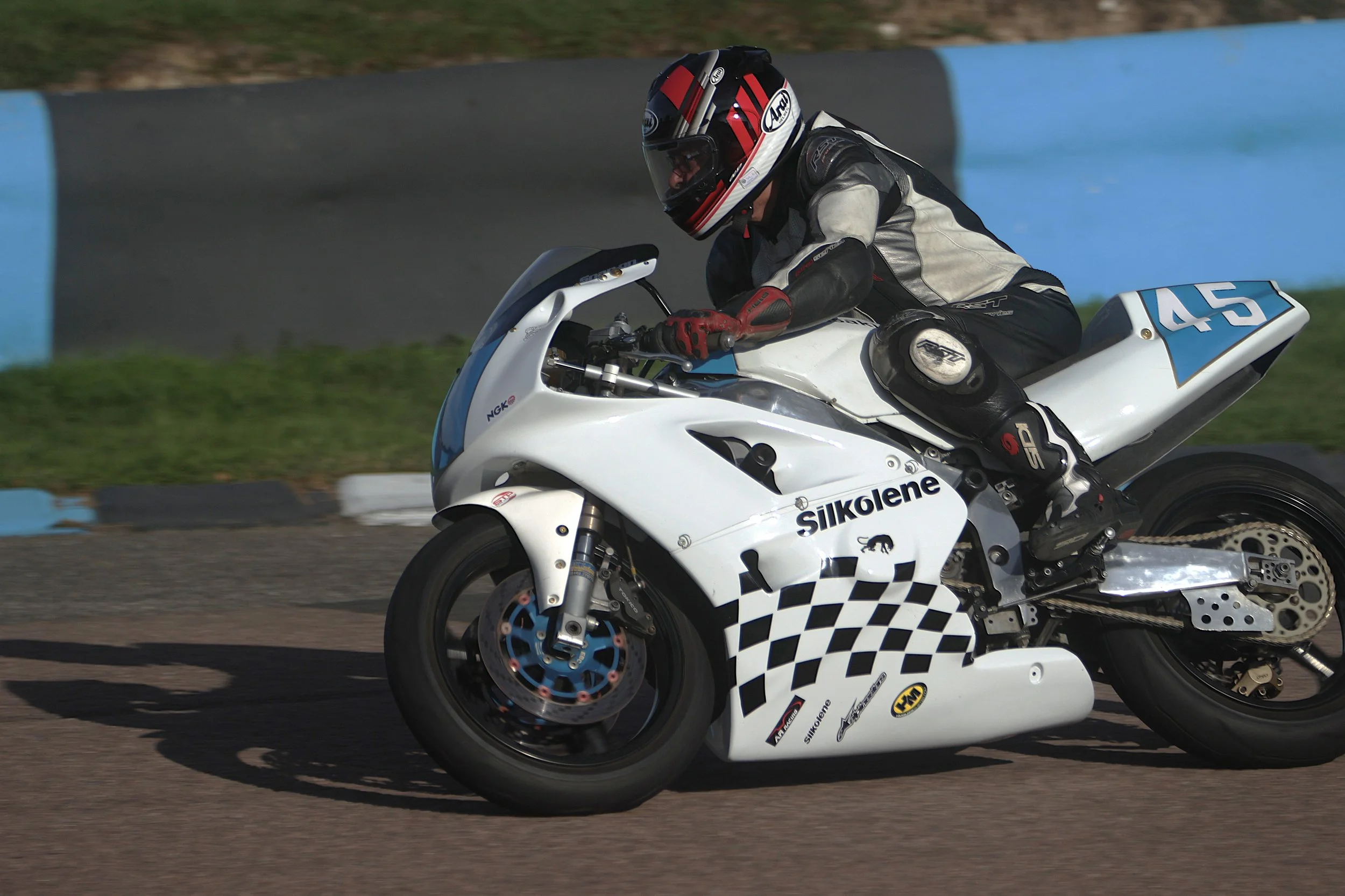 BB017569 crop.jpg