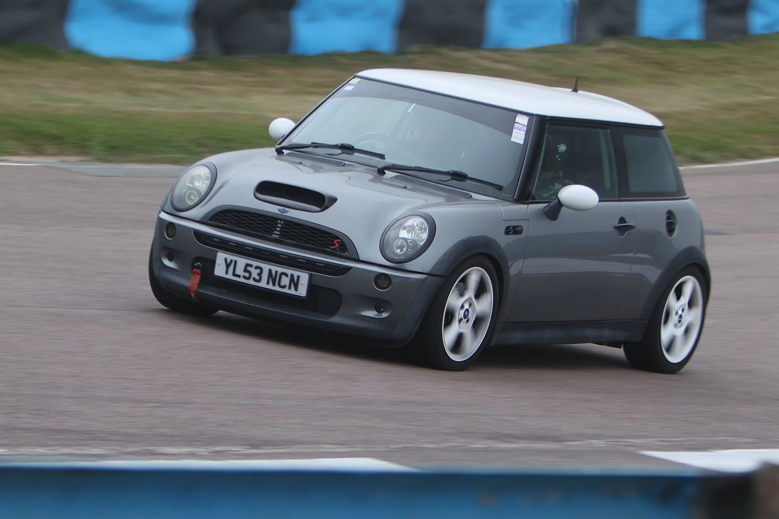 BB019020 crop.JPG