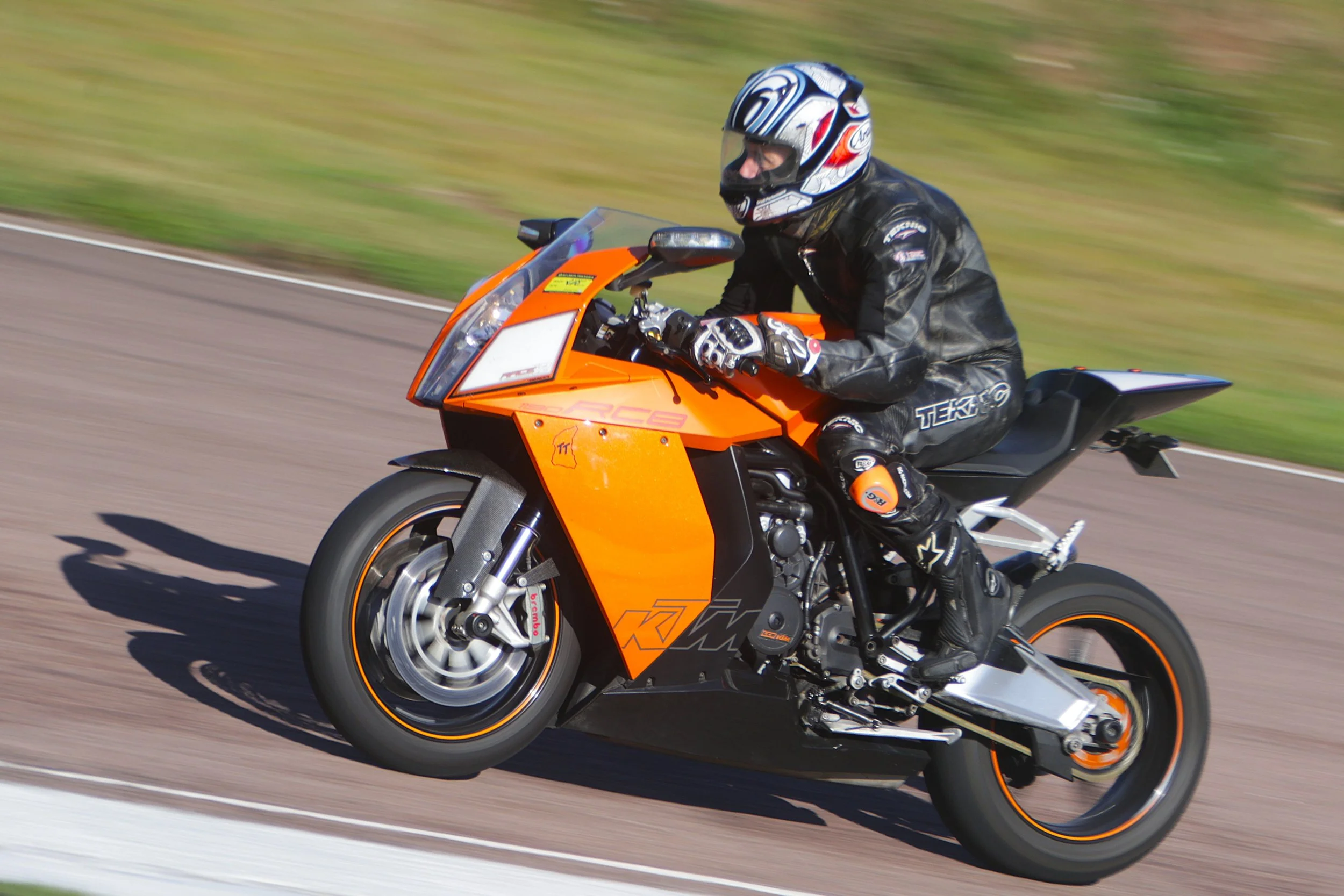 BB018014 crop.JPG