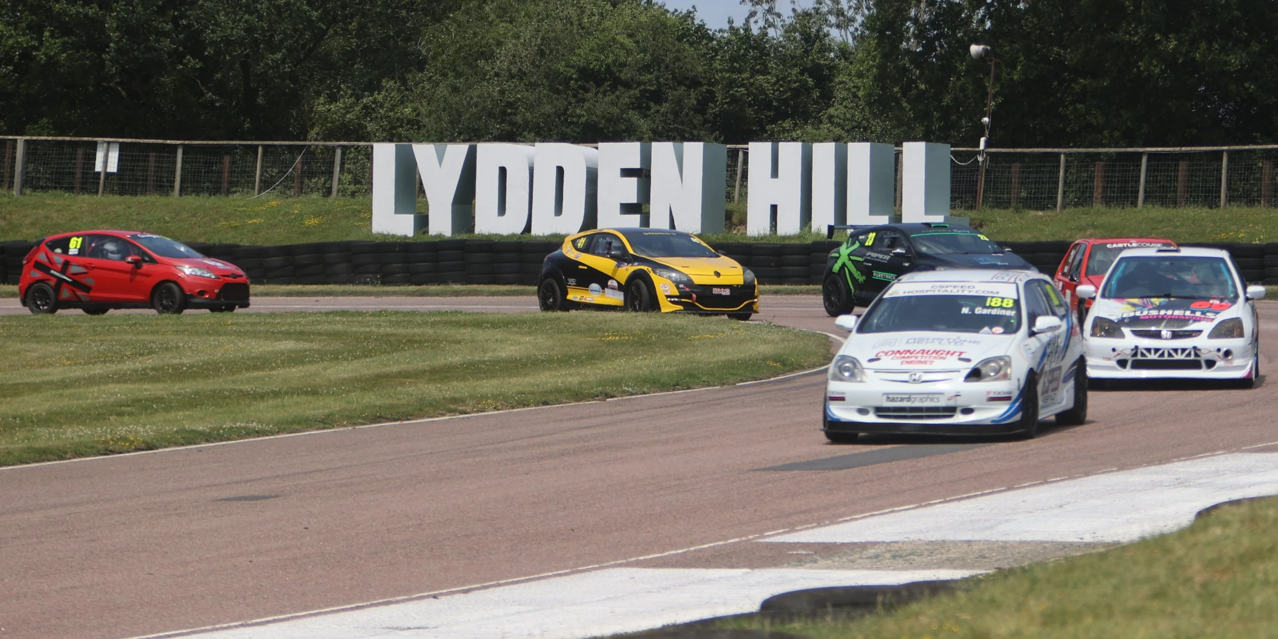 Production Saloons - LHMC Race Day