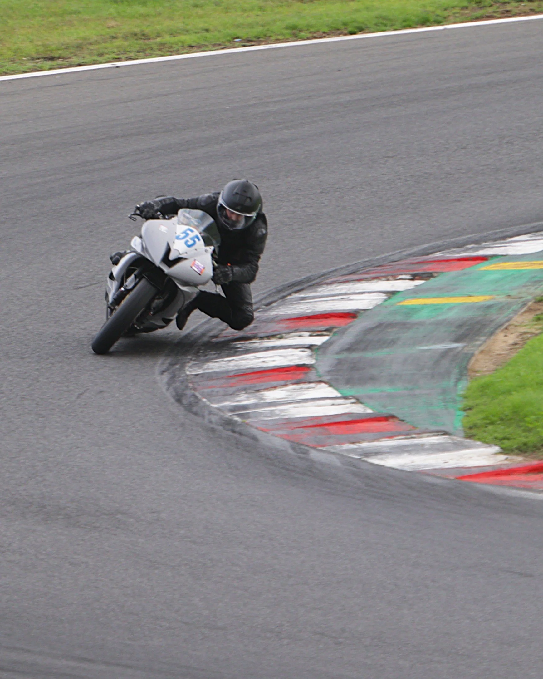 BB015210 crop.jpg