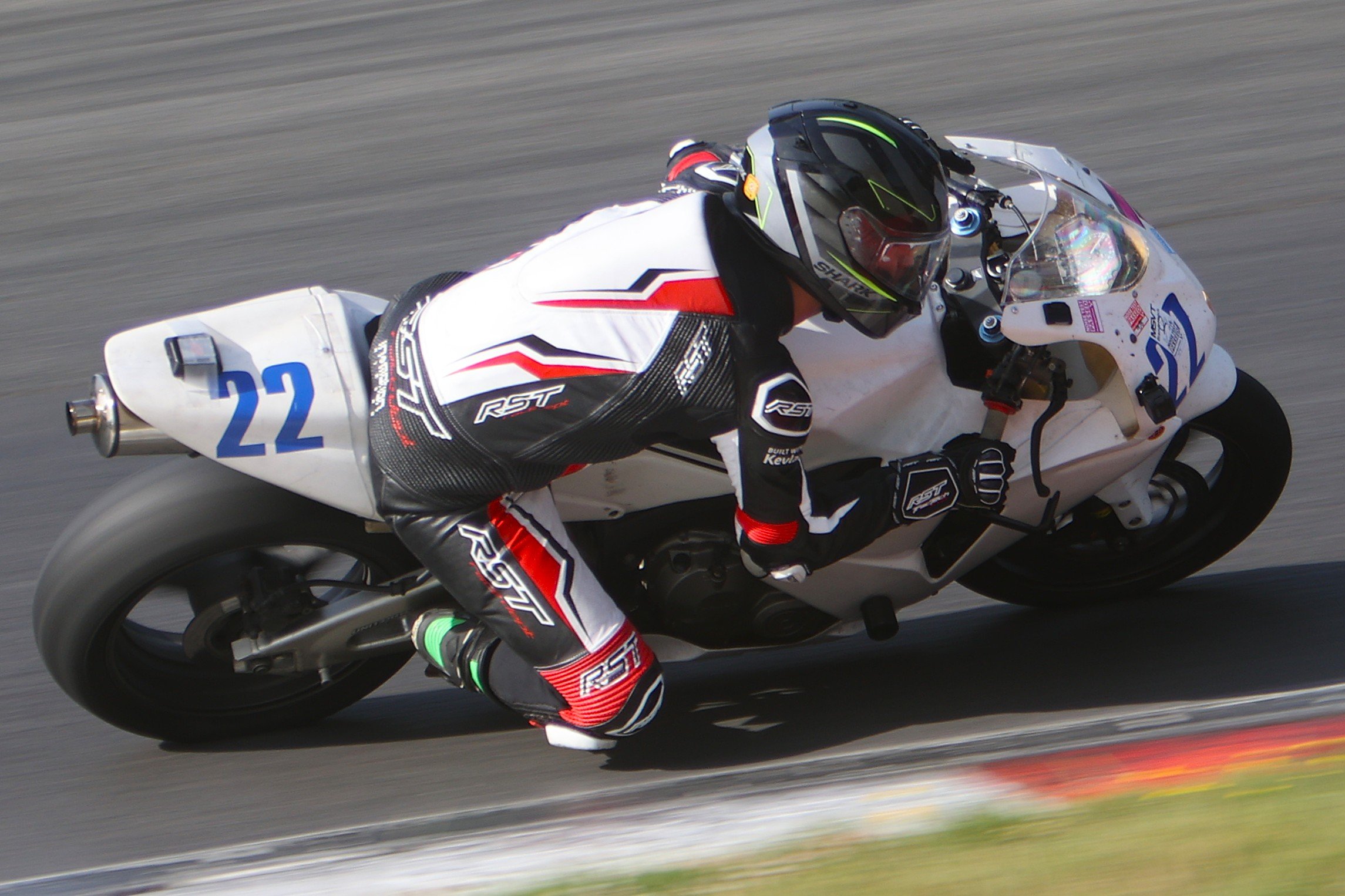 BB012248 crop.JPG
