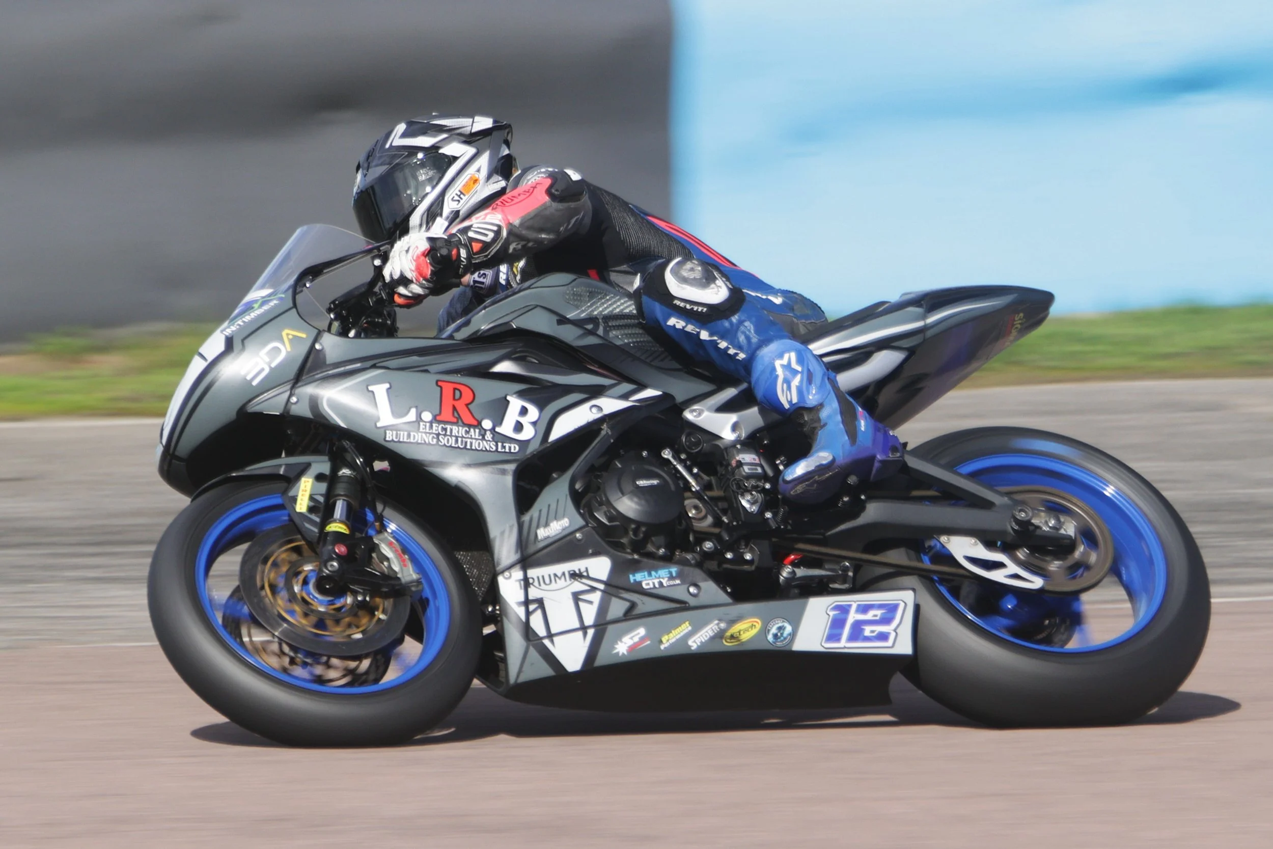 BB018459 crop.jpg