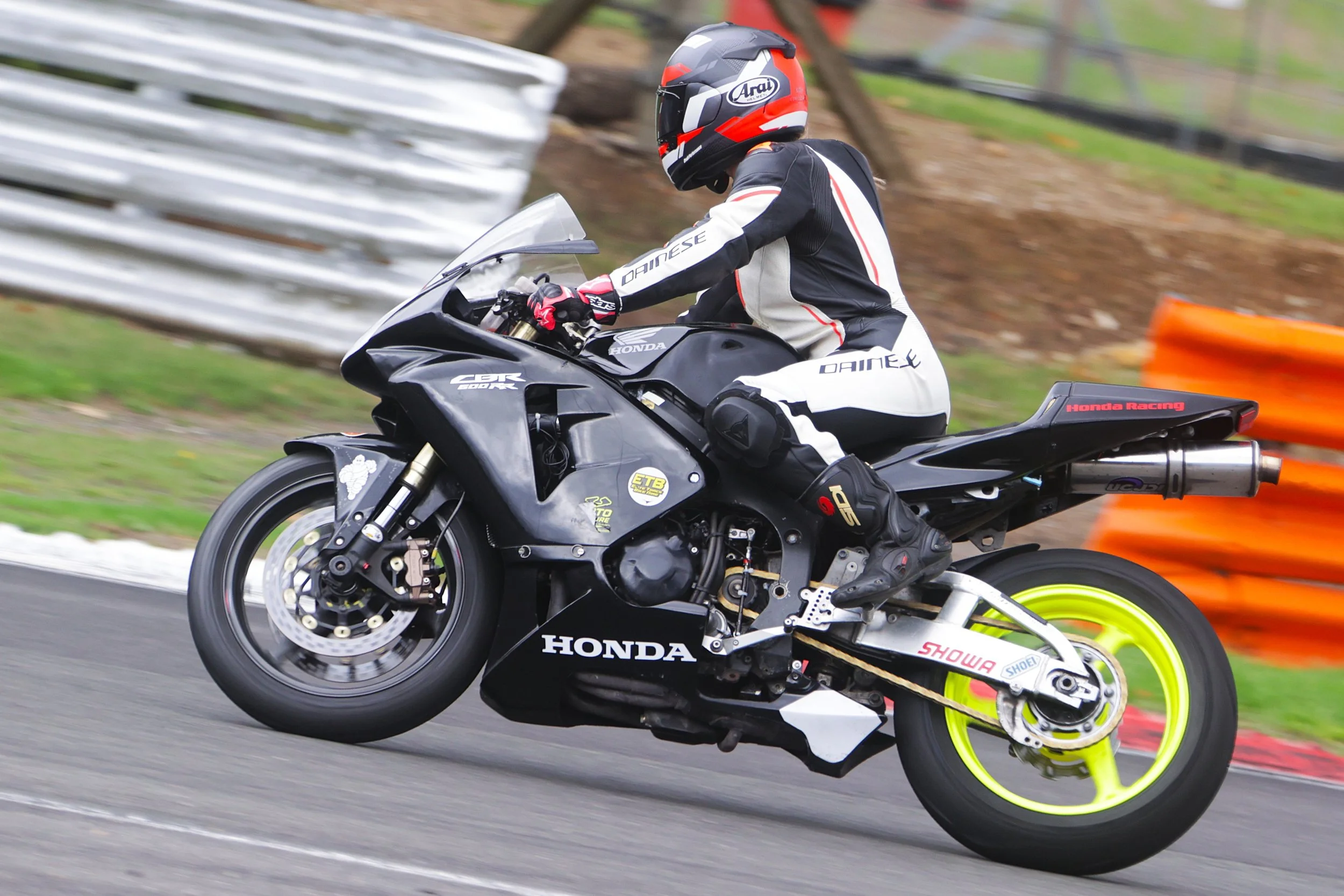 BB015046 crop.jpg